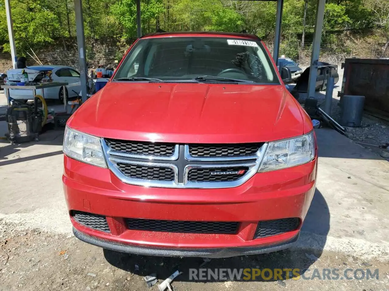 5 Photograph of a damaged car 3C4PDCAB7LT266305 DODGE JOURNEY 2020