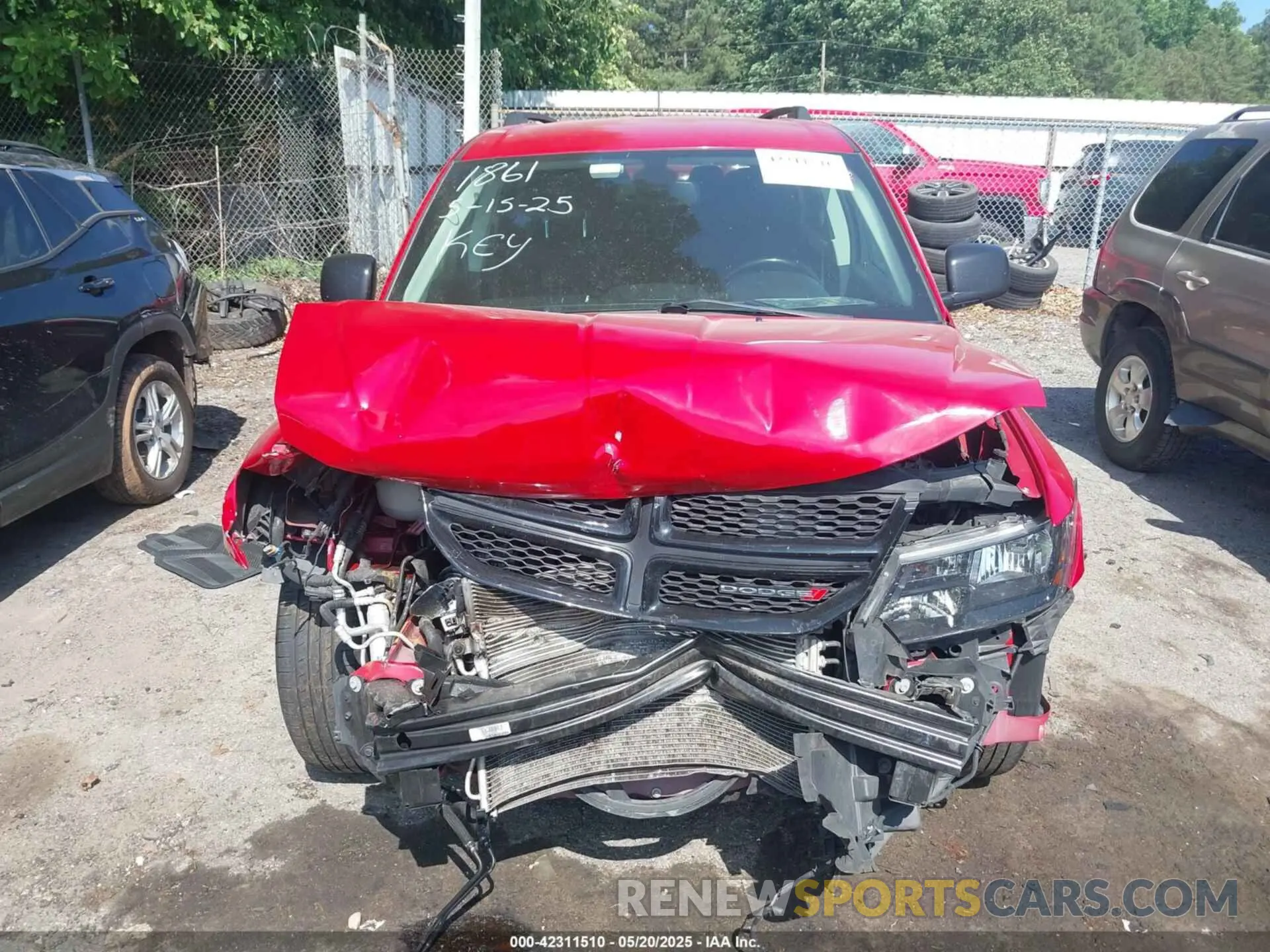 12 Photograph of a damaged car 3C4PDCAB7LT271861 DODGE JOURNEY 2020