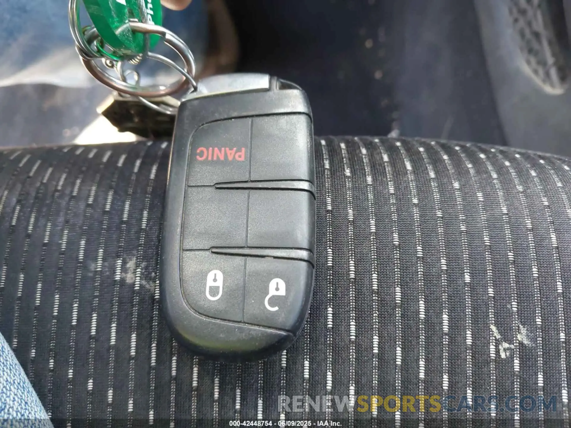 11 Фотография поврежденного автомобиля 3C4PDCAB8LT207294 DODGE JOURNEY 2020