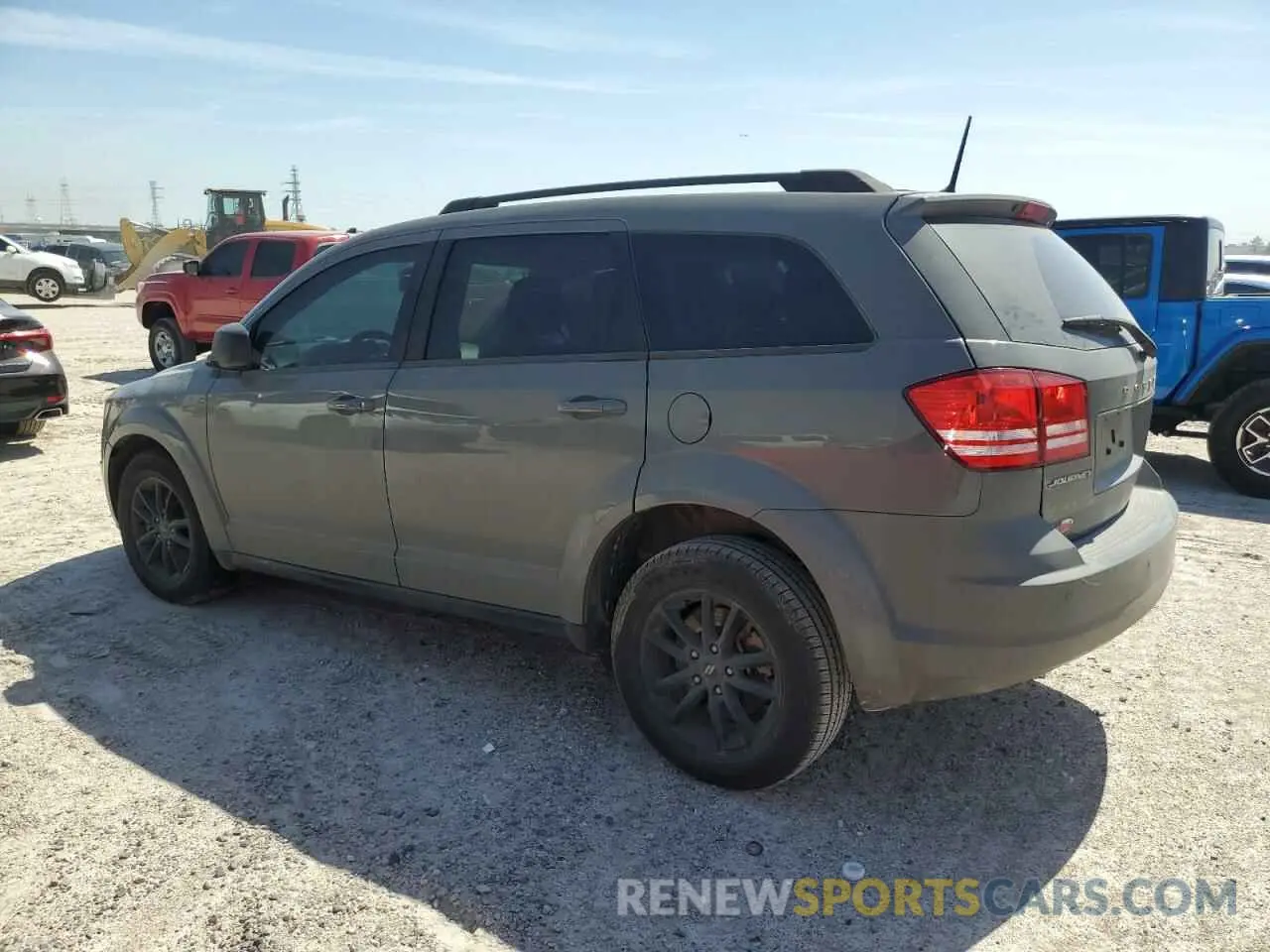 2 Photograph of a damaged car 3C4PDCAB8LT275871 DODGE JOURNEY 2020