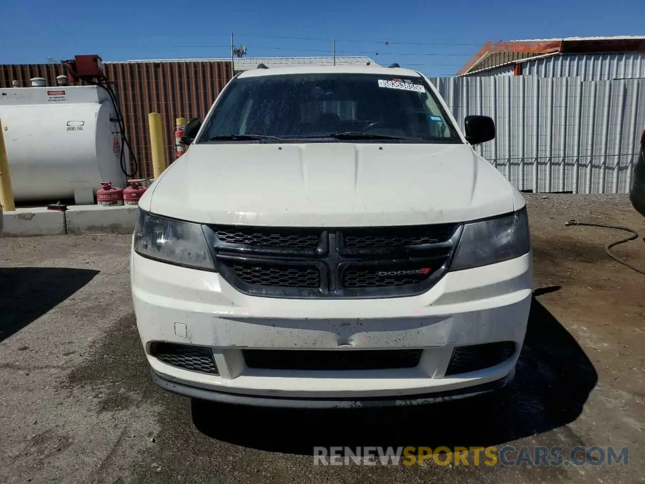 5 Photograph of a damaged car 3C4PDCAB9LT237145 DODGE JOURNEY 2020