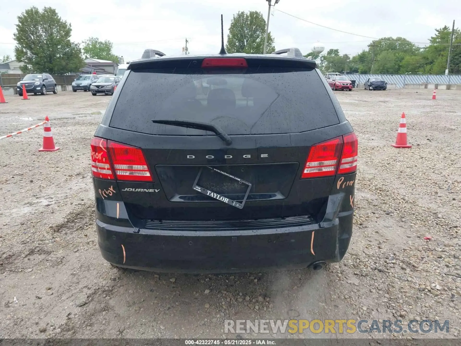 16 Photograph of a damaged car 3C4PDCAB9LT254446 DODGE JOURNEY 2020