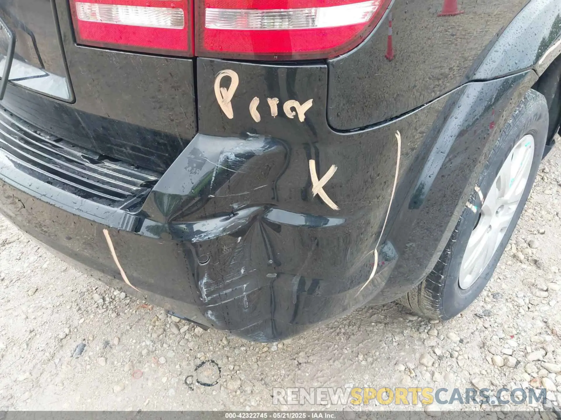17 Photograph of a damaged car 3C4PDCAB9LT254446 DODGE JOURNEY 2020