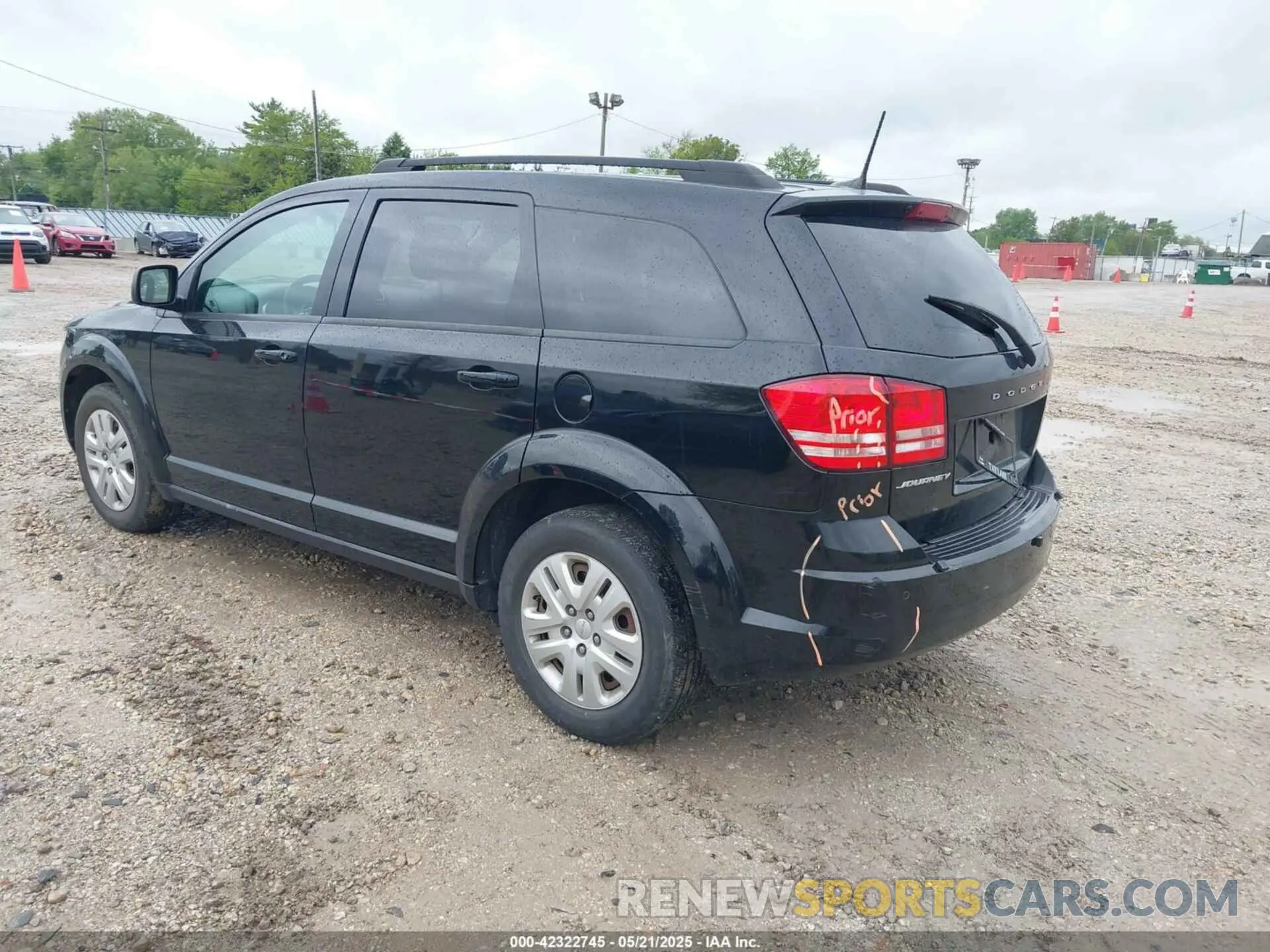 3 Photograph of a damaged car 3C4PDCAB9LT254446 DODGE JOURNEY 2020