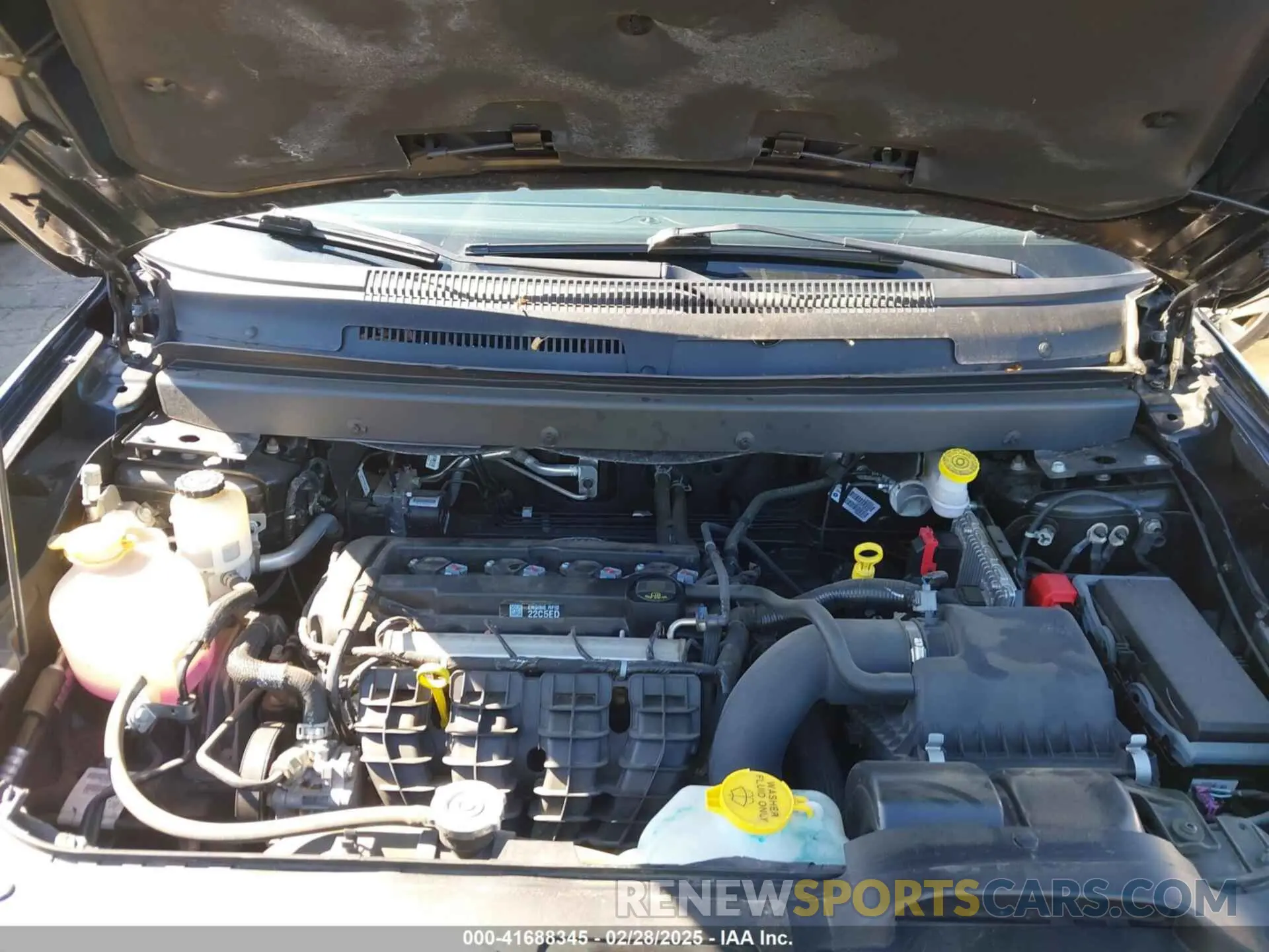 10 Photograph of a damaged car 3C4PDCAB9LT261820 DODGE JOURNEY 2020