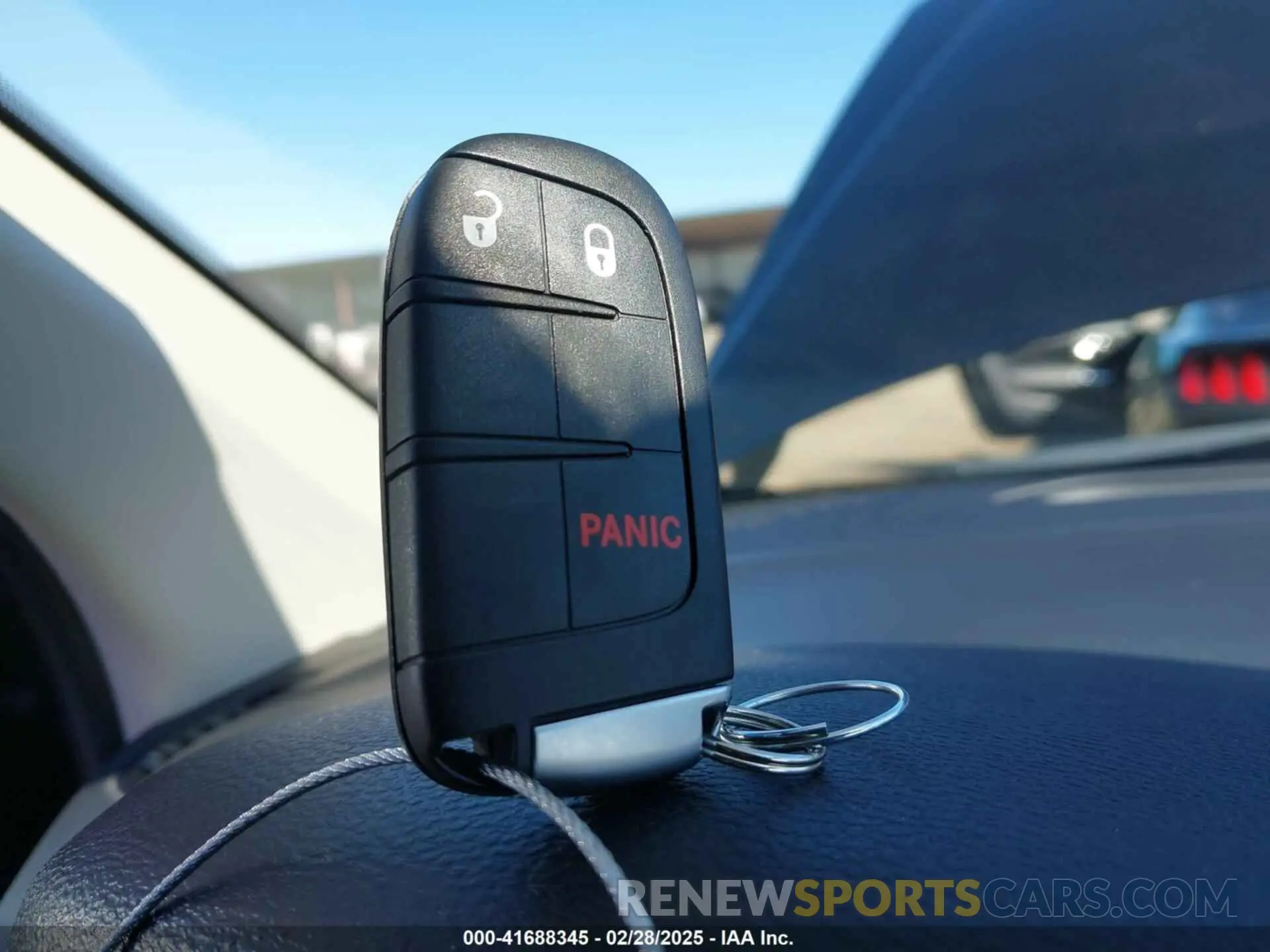 11 Photograph of a damaged car 3C4PDCAB9LT261820 DODGE JOURNEY 2020
