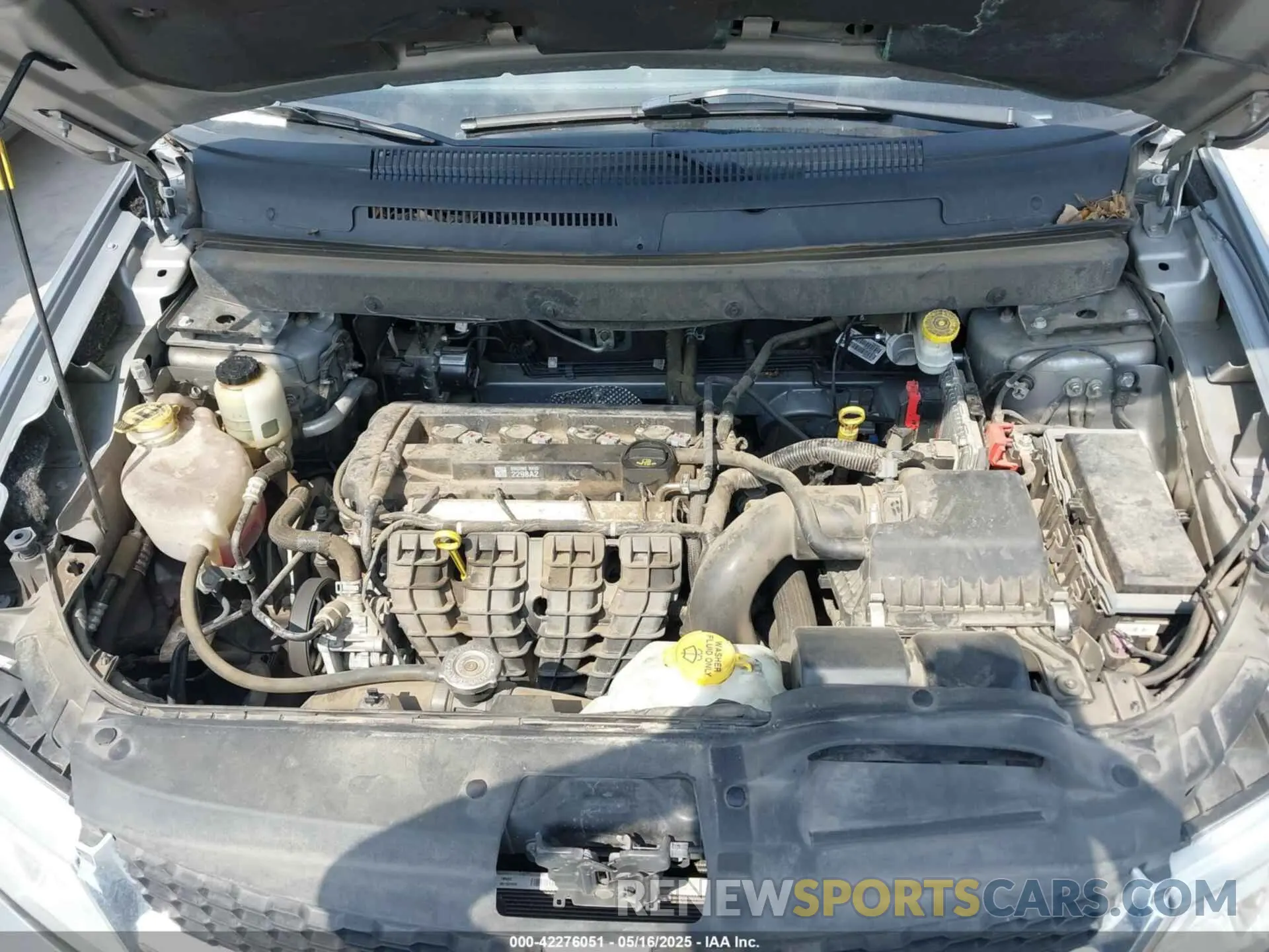 10 Photograph of a damaged car 3C4PDCABXLT250907 DODGE JOURNEY 2020