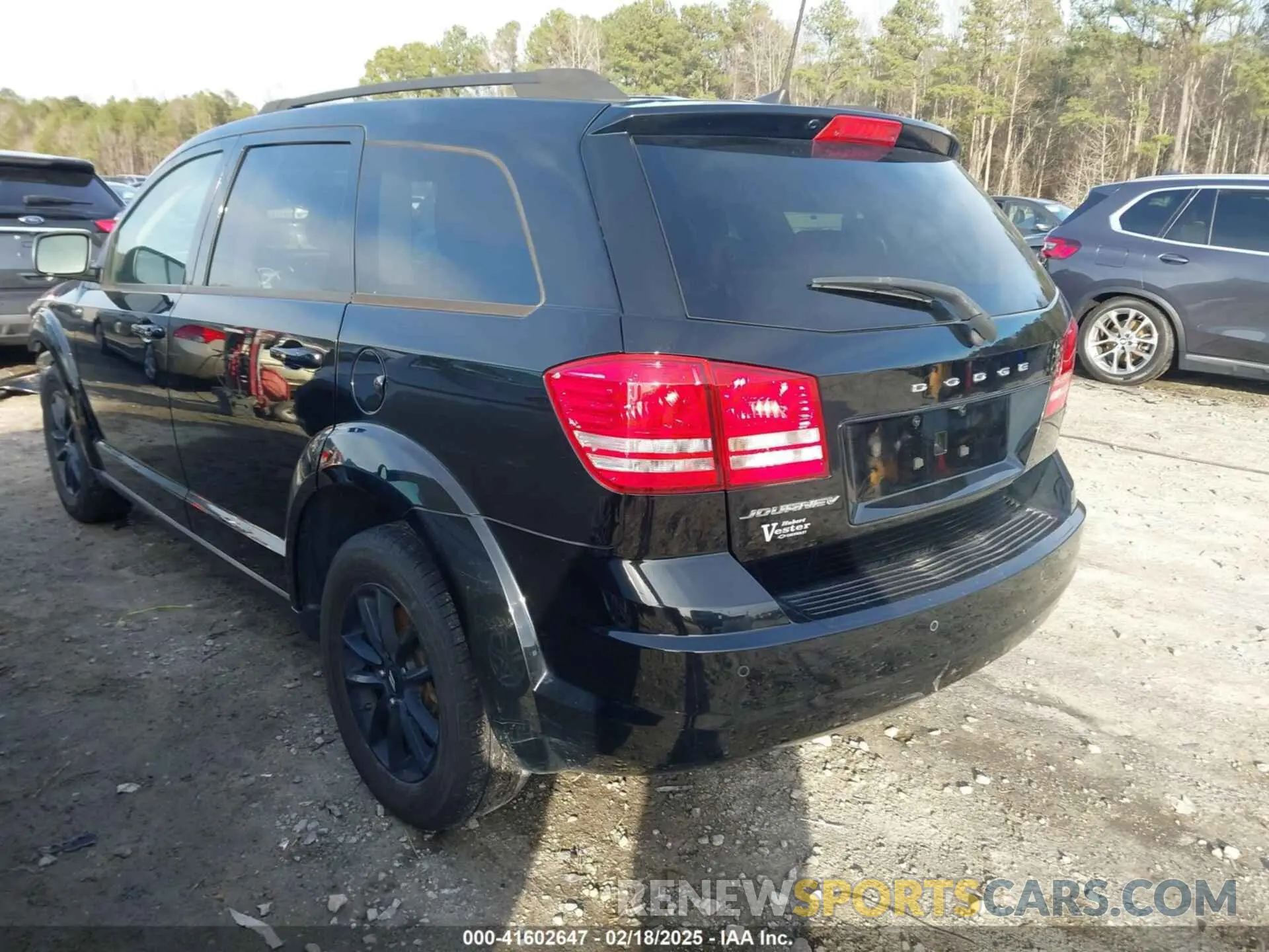 3 Фотография поврежденного автомобиля 3C4PDCABXLT251135 DODGE JOURNEY 2020