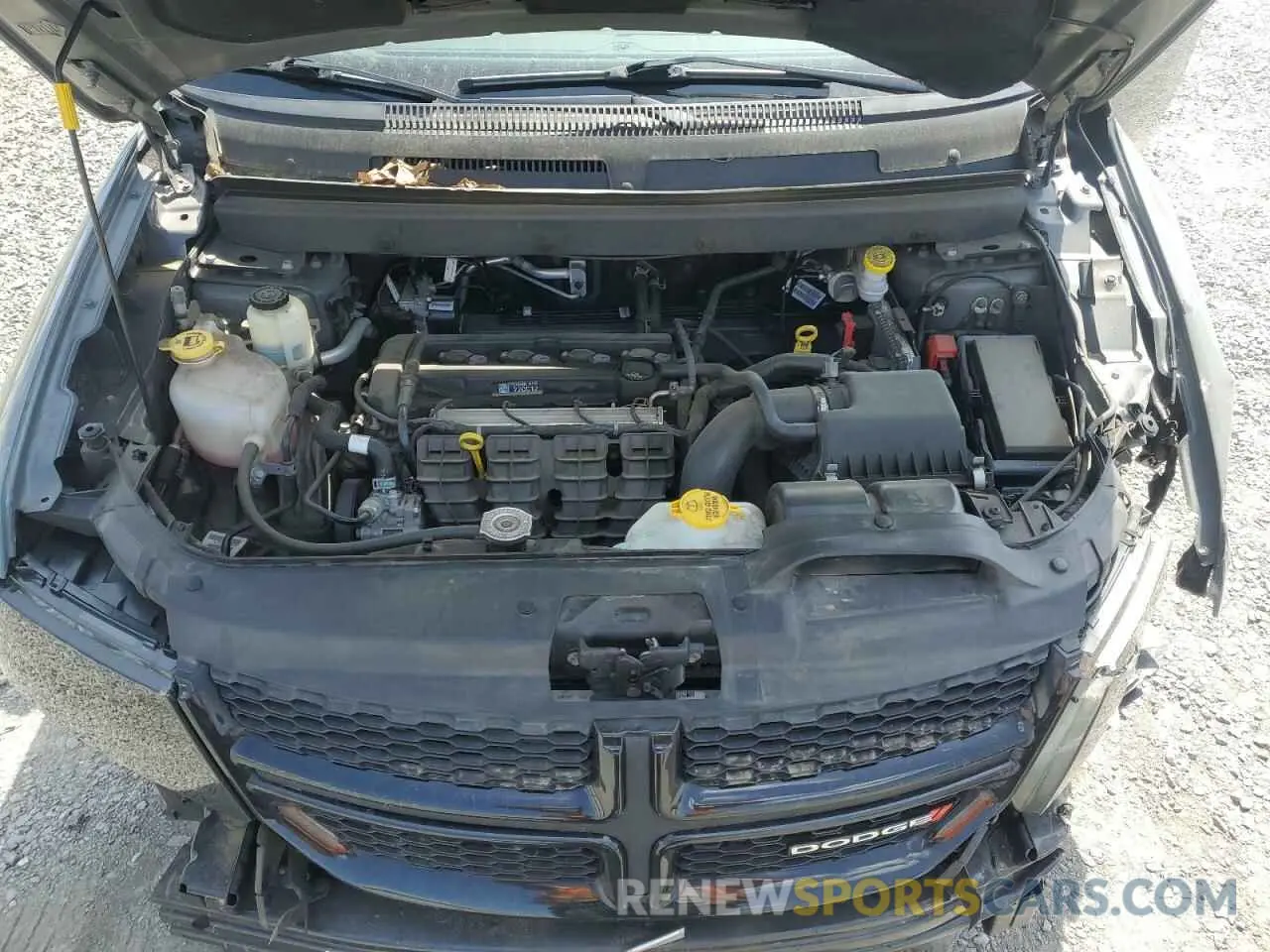 12 Photograph of a damaged car 3C4PDCABXLT260742 DODGE JOURNEY 2020