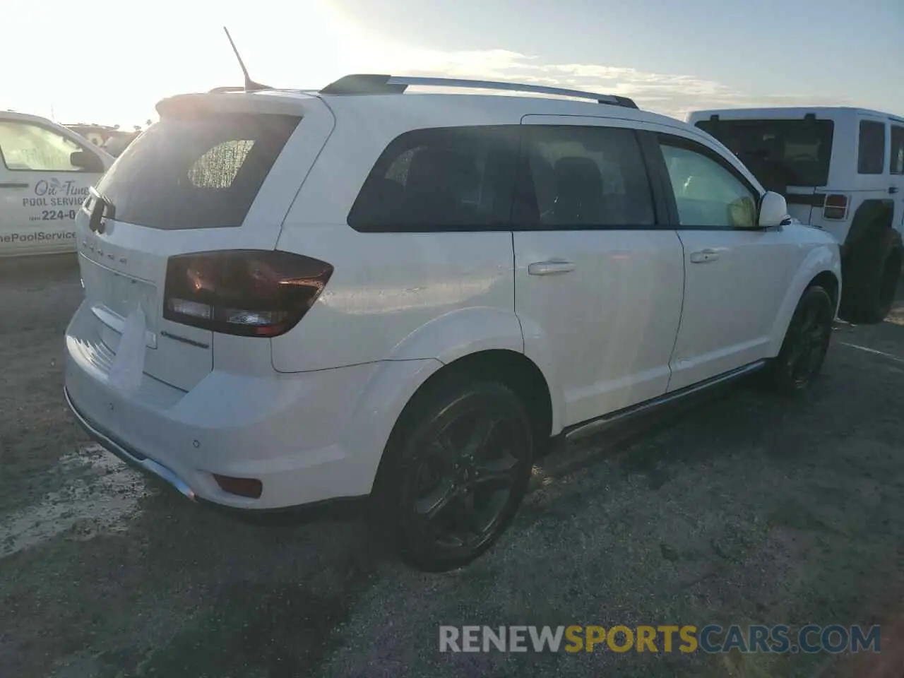 3 Photograph of a damaged car 3C4PDCGB0LT188277 DODGE JOURNEY 2020