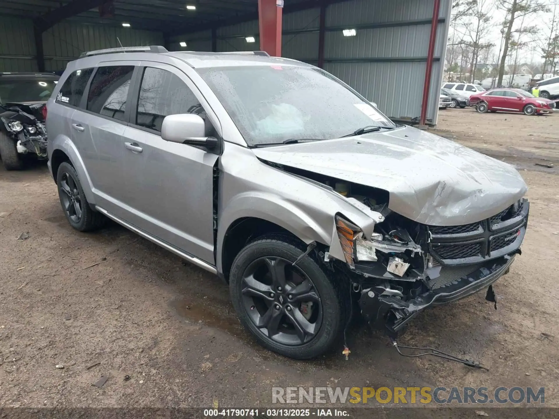 1 Photograph of a damaged car 3C4PDCGB0LT225974 DODGE JOURNEY 2020