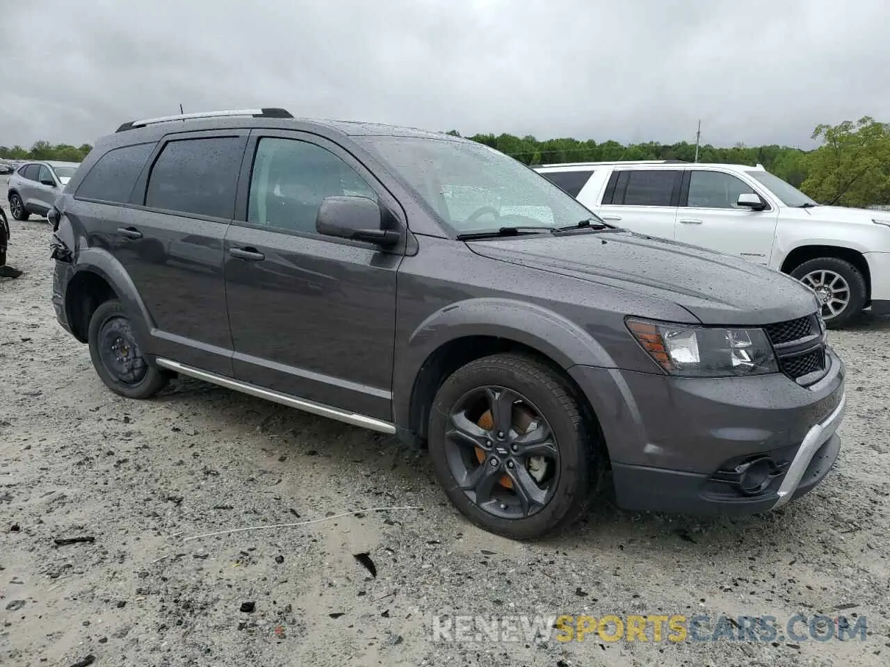 4 Photograph of a damaged car 3C4PDCGB4LT188282 DODGE JOURNEY 2020