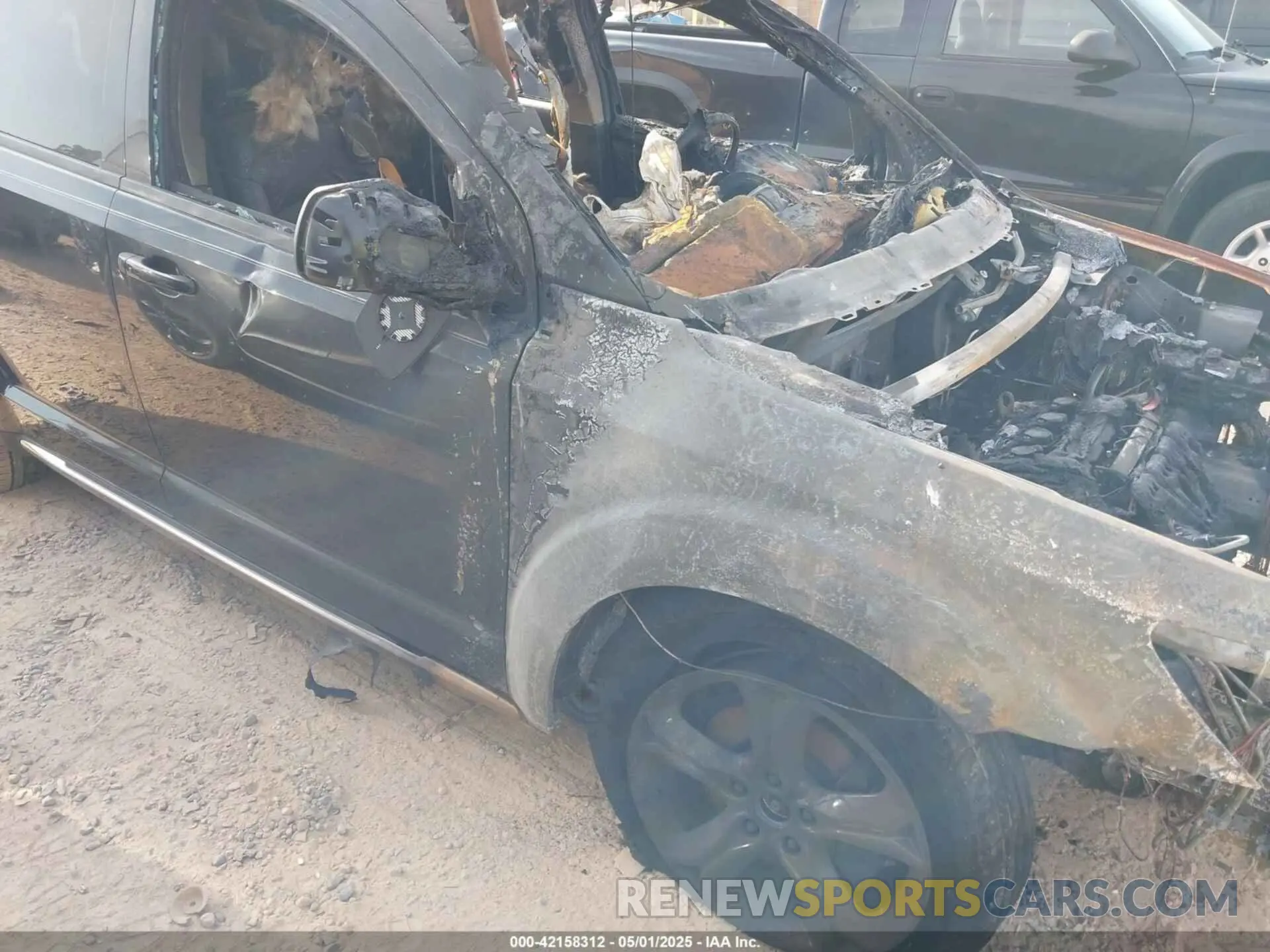 13 Photograph of a damaged car 3C4PDCGB4LT264468 DODGE JOURNEY 2020
