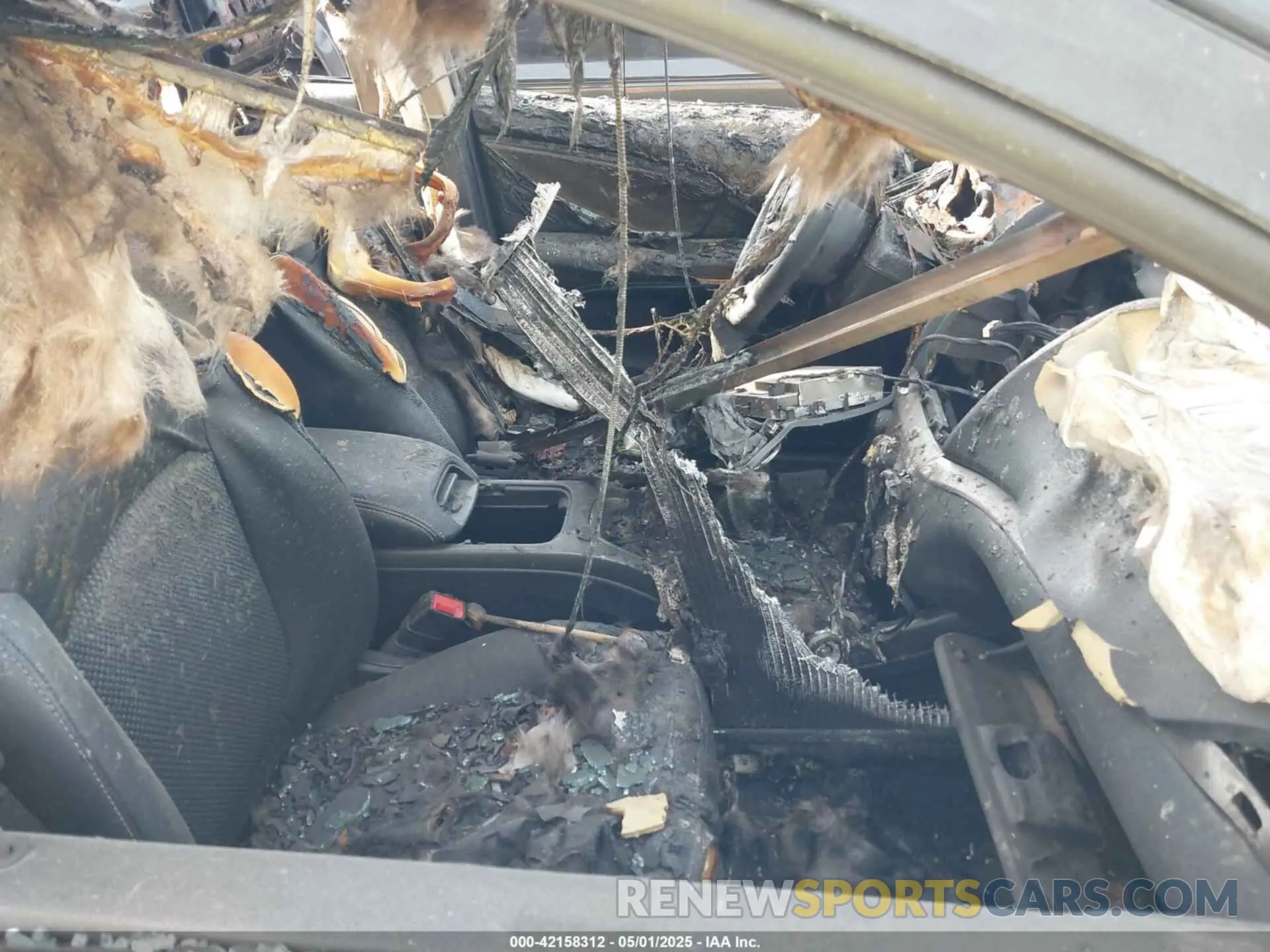 5 Photograph of a damaged car 3C4PDCGB4LT264468 DODGE JOURNEY 2020
