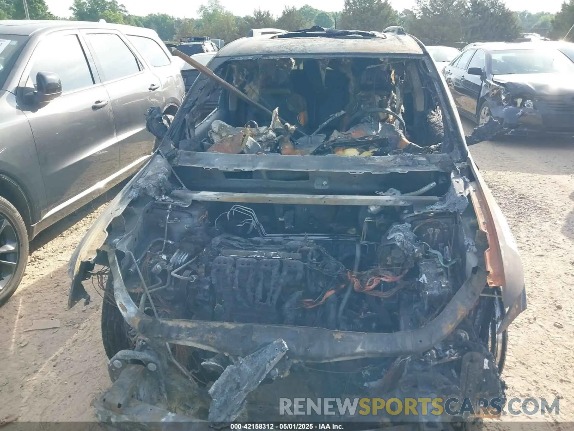 6 Photograph of a damaged car 3C4PDCGB4LT264468 DODGE JOURNEY 2020