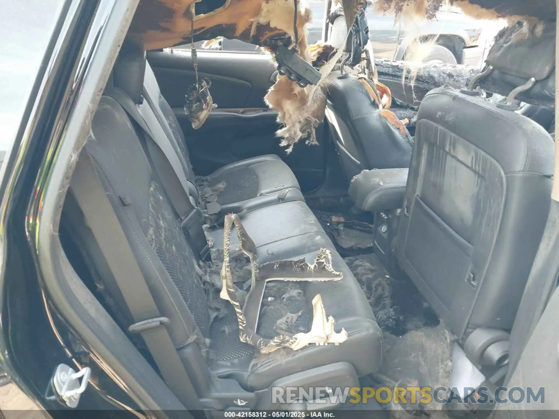 8 Photograph of a damaged car 3C4PDCGB4LT264468 DODGE JOURNEY 2020