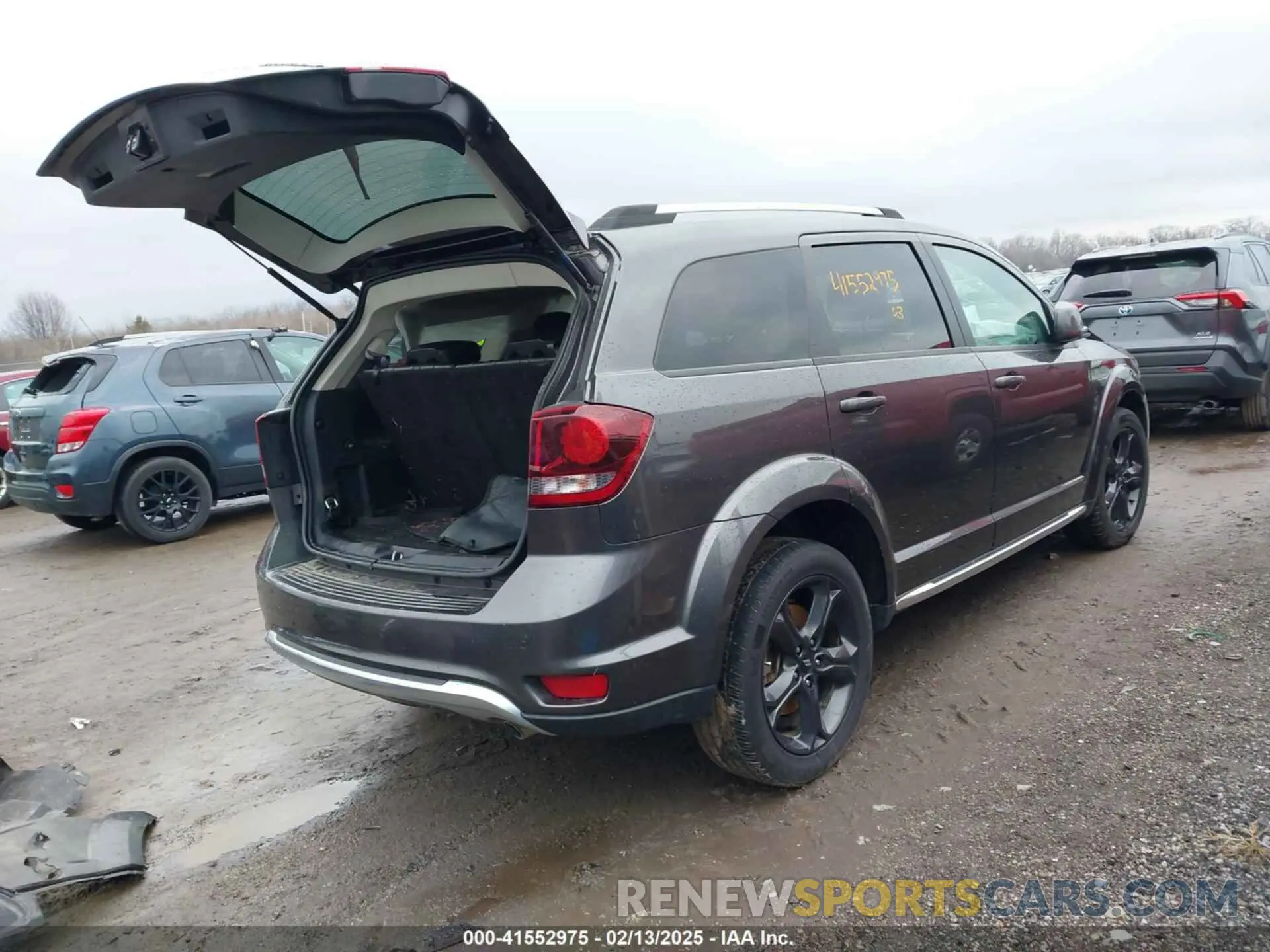 4 Фотография поврежденного автомобиля 3C4PDCGB4LT271100 DODGE JOURNEY 2020