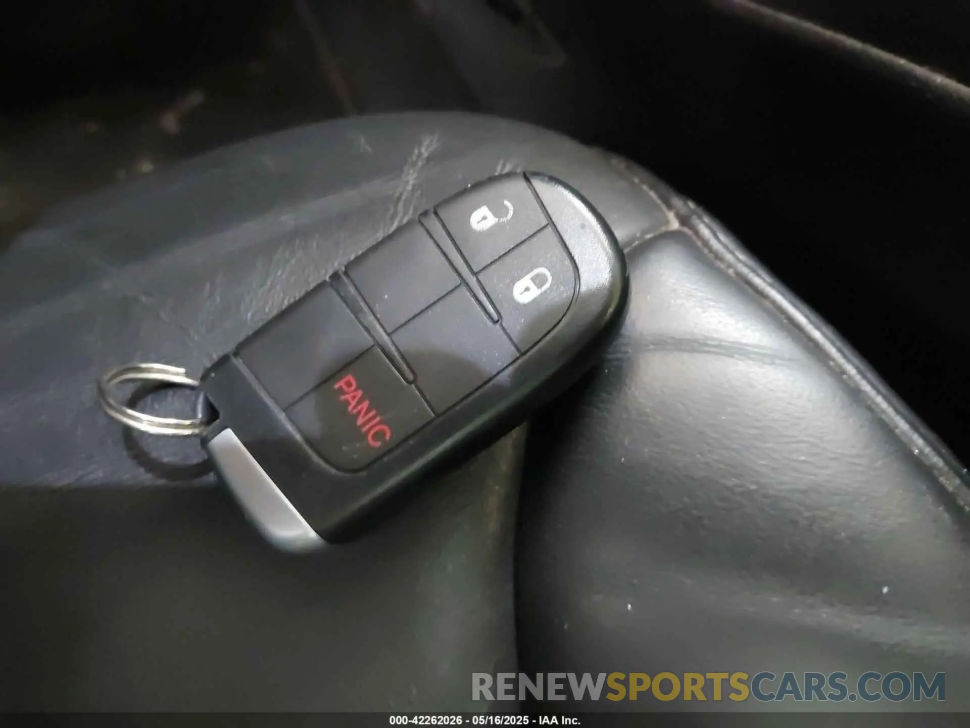 11 Photograph of a damaged car 3C4PDCGB5LT188789 DODGE JOURNEY 2020