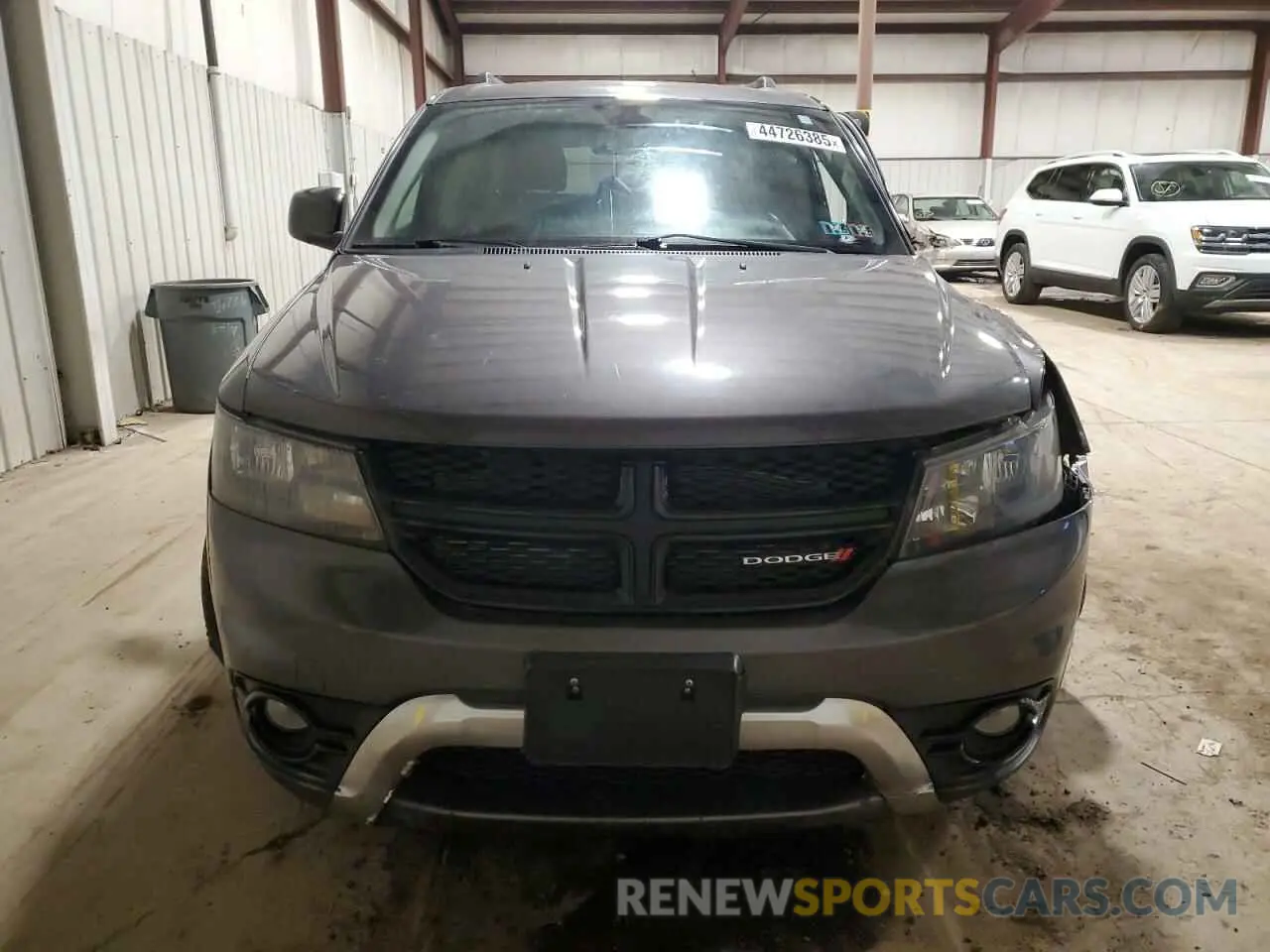 5 Photograph of a damaged car 3C4PDCGB5LT226019 DODGE JOURNEY 2020