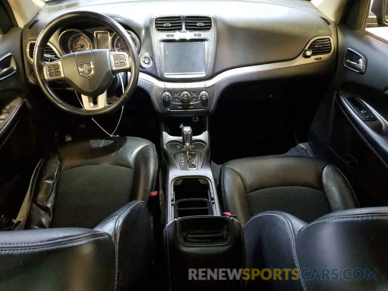 8 Photograph of a damaged car 3C4PDCGB5LT226019 DODGE JOURNEY 2020