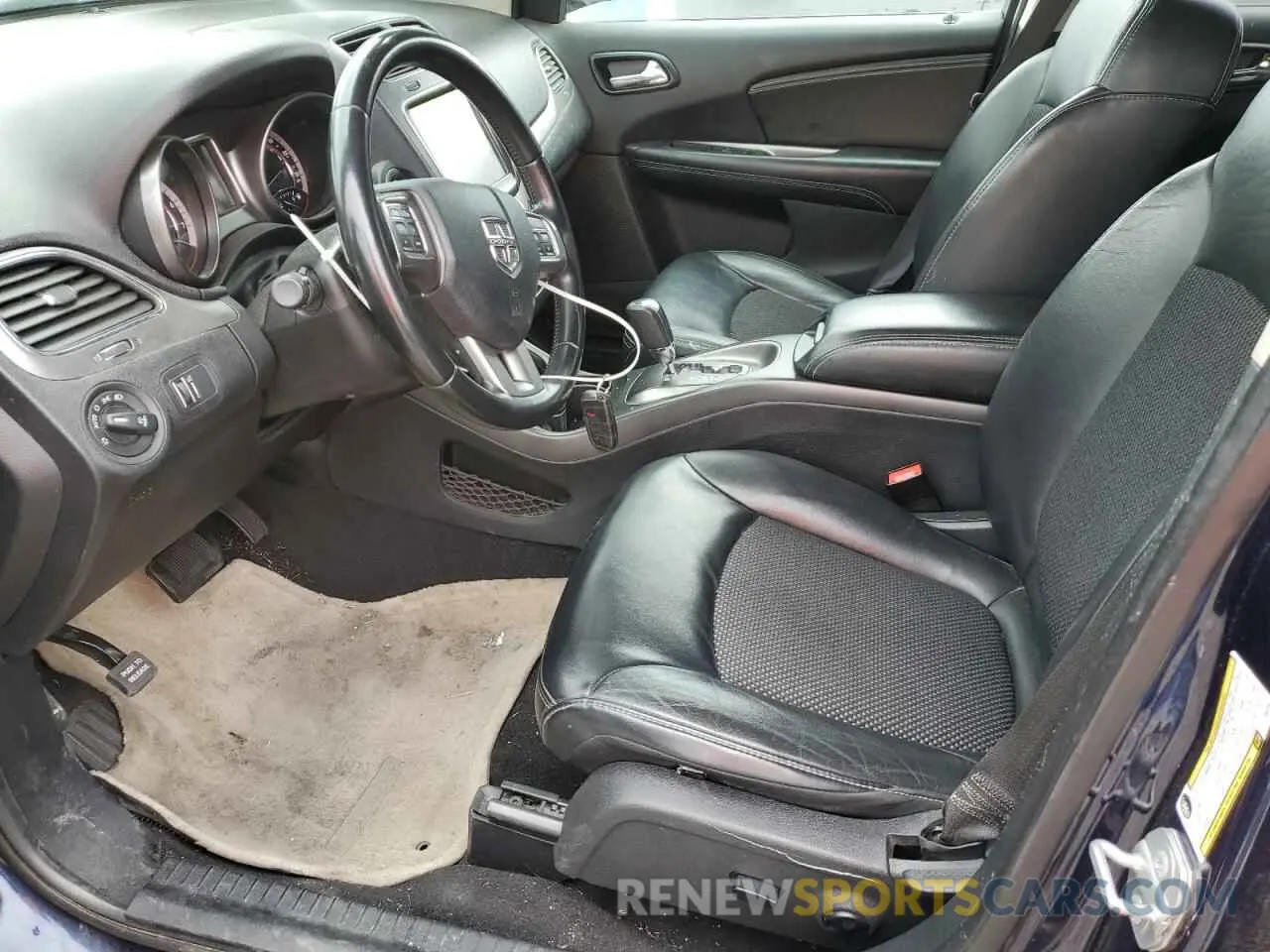 7 Photograph of a damaged car 3C4PDCGB5LT263264 DODGE JOURNEY 2020