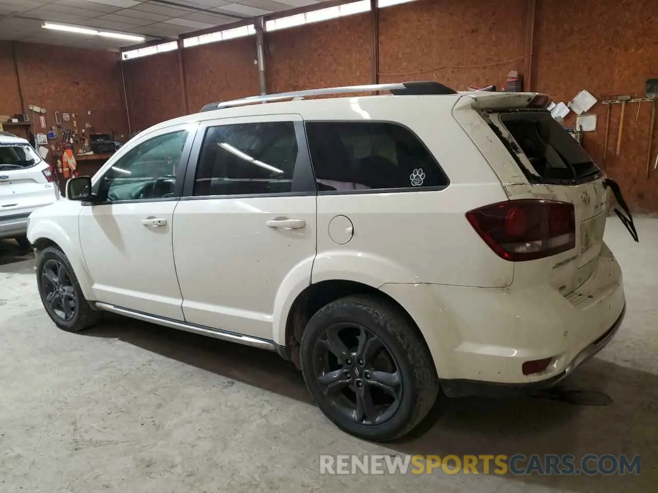2 Photograph of a damaged car 3C4PDCGB6LT225753 DODGE JOURNEY 2020