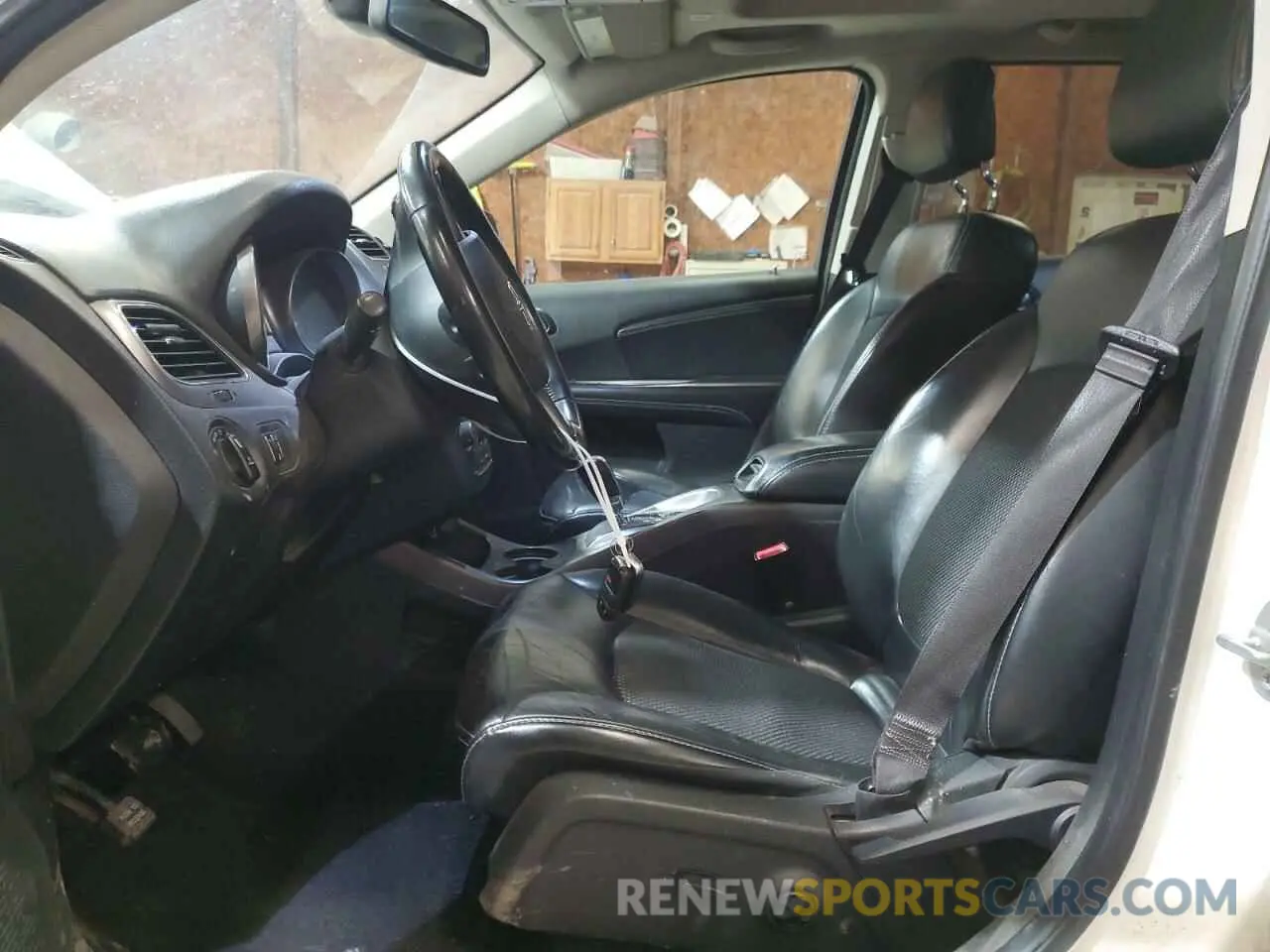 7 Photograph of a damaged car 3C4PDCGB6LT225753 DODGE JOURNEY 2020