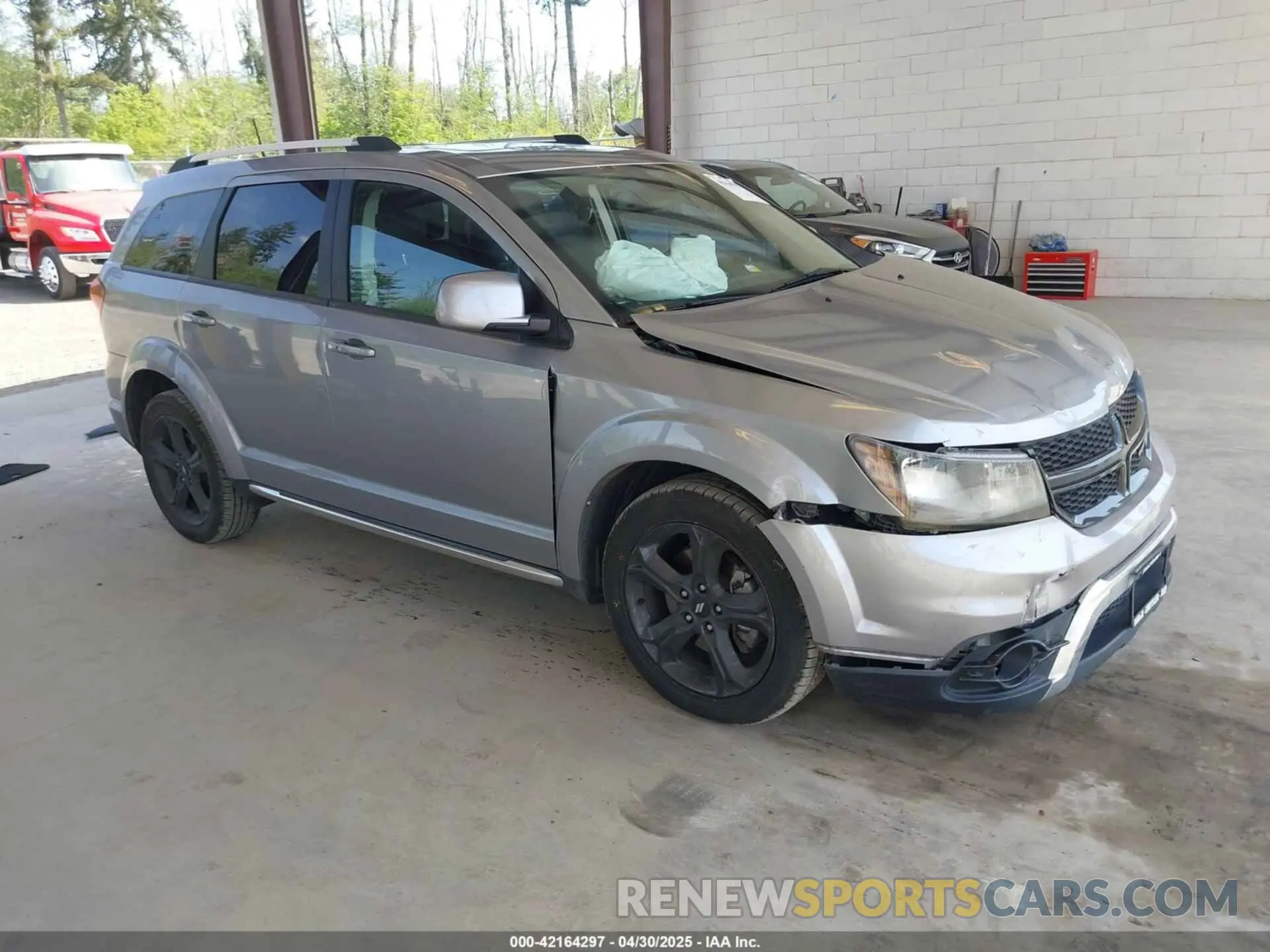 1 Фотография поврежденного автомобиля 3C4PDCGB7LT206659 DODGE JOURNEY 2020