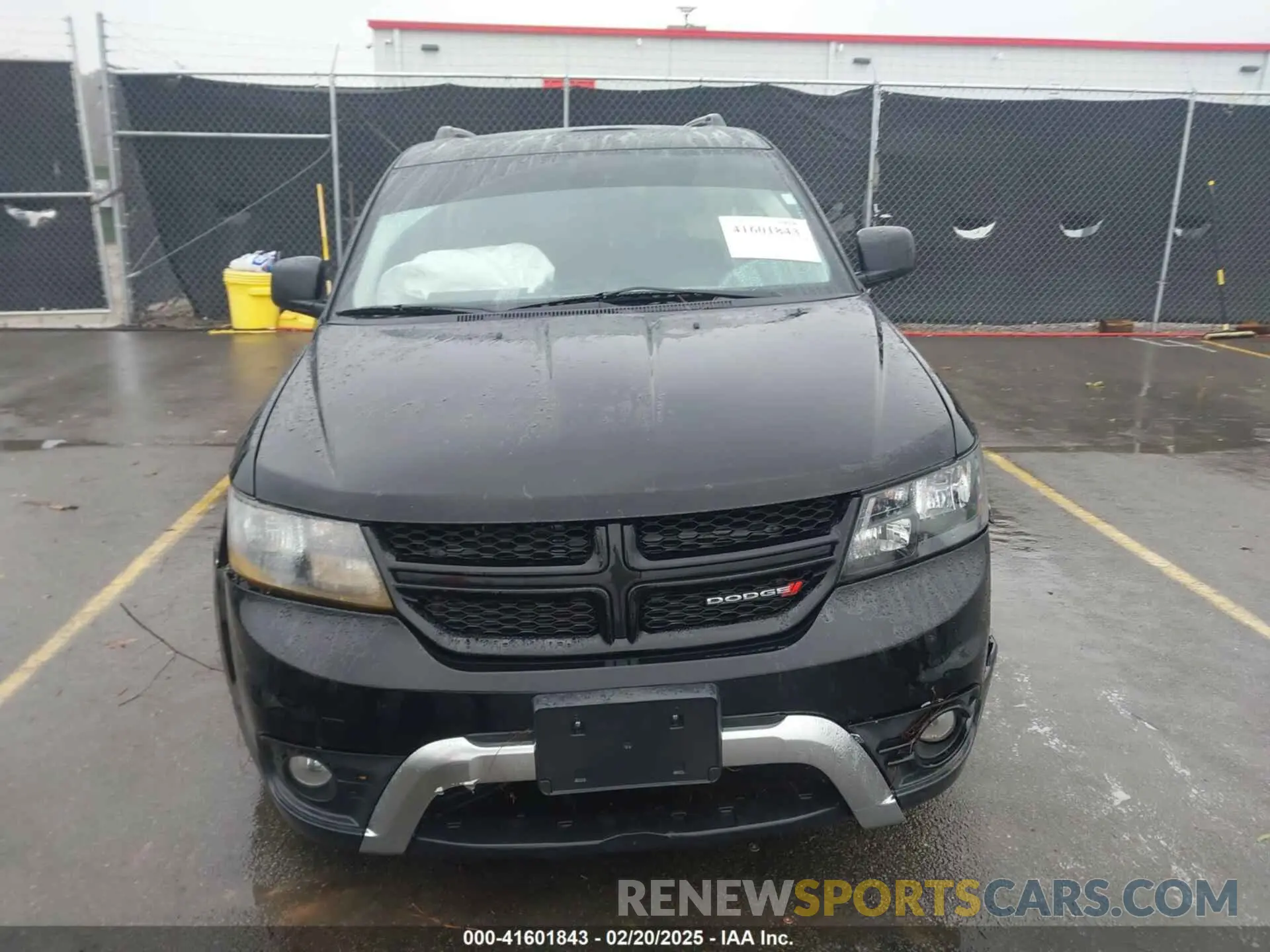 11 Photograph of a damaged car 3C4PDCGB9LT188083 DODGE JOURNEY 2020