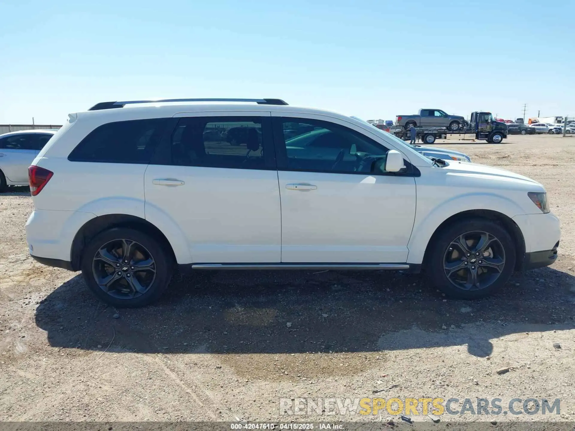 13 Photograph of a damaged car 3C4PDCGB9LT206615 DODGE JOURNEY 2020