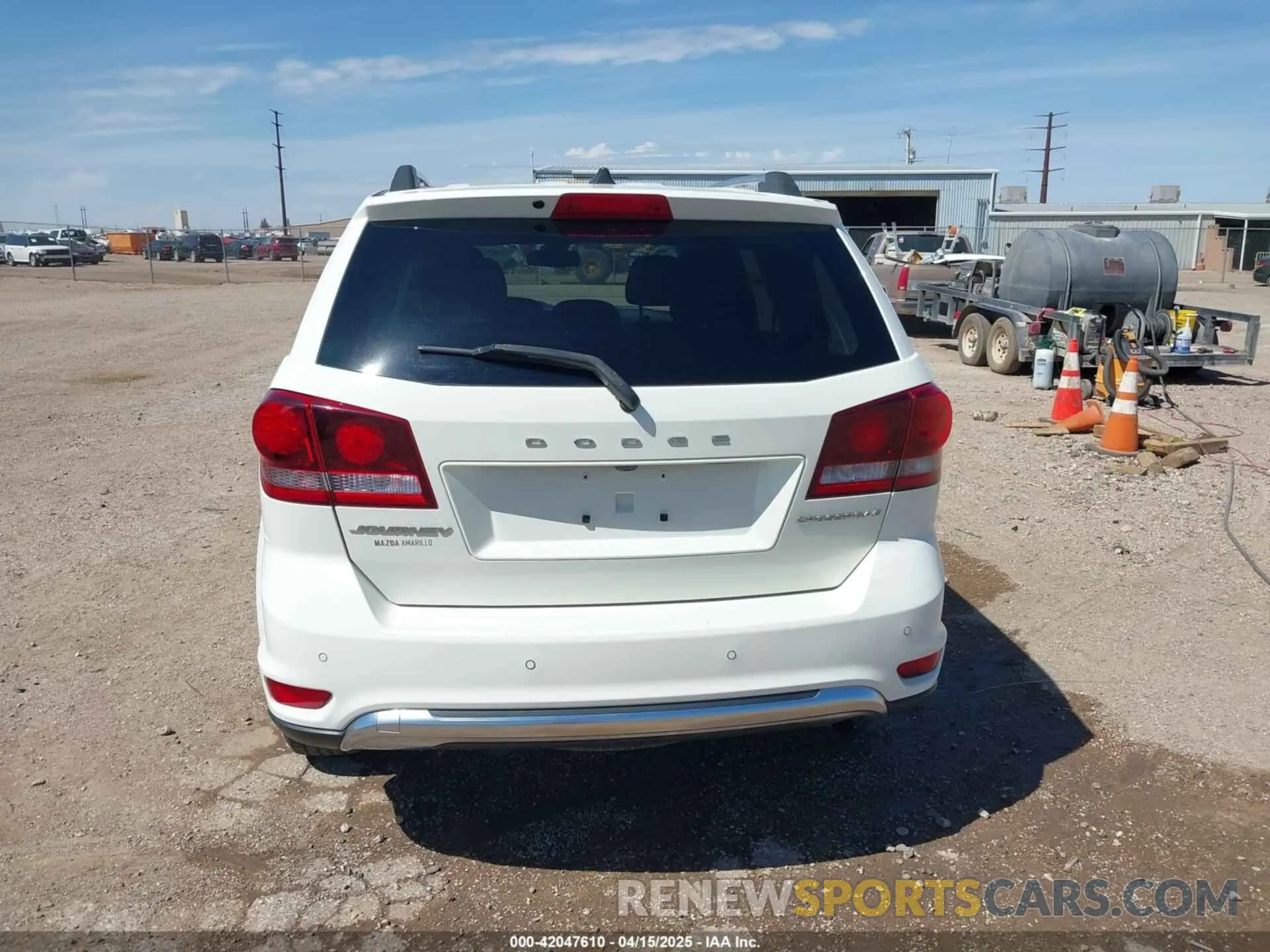 16 Photograph of a damaged car 3C4PDCGB9LT206615 DODGE JOURNEY 2020