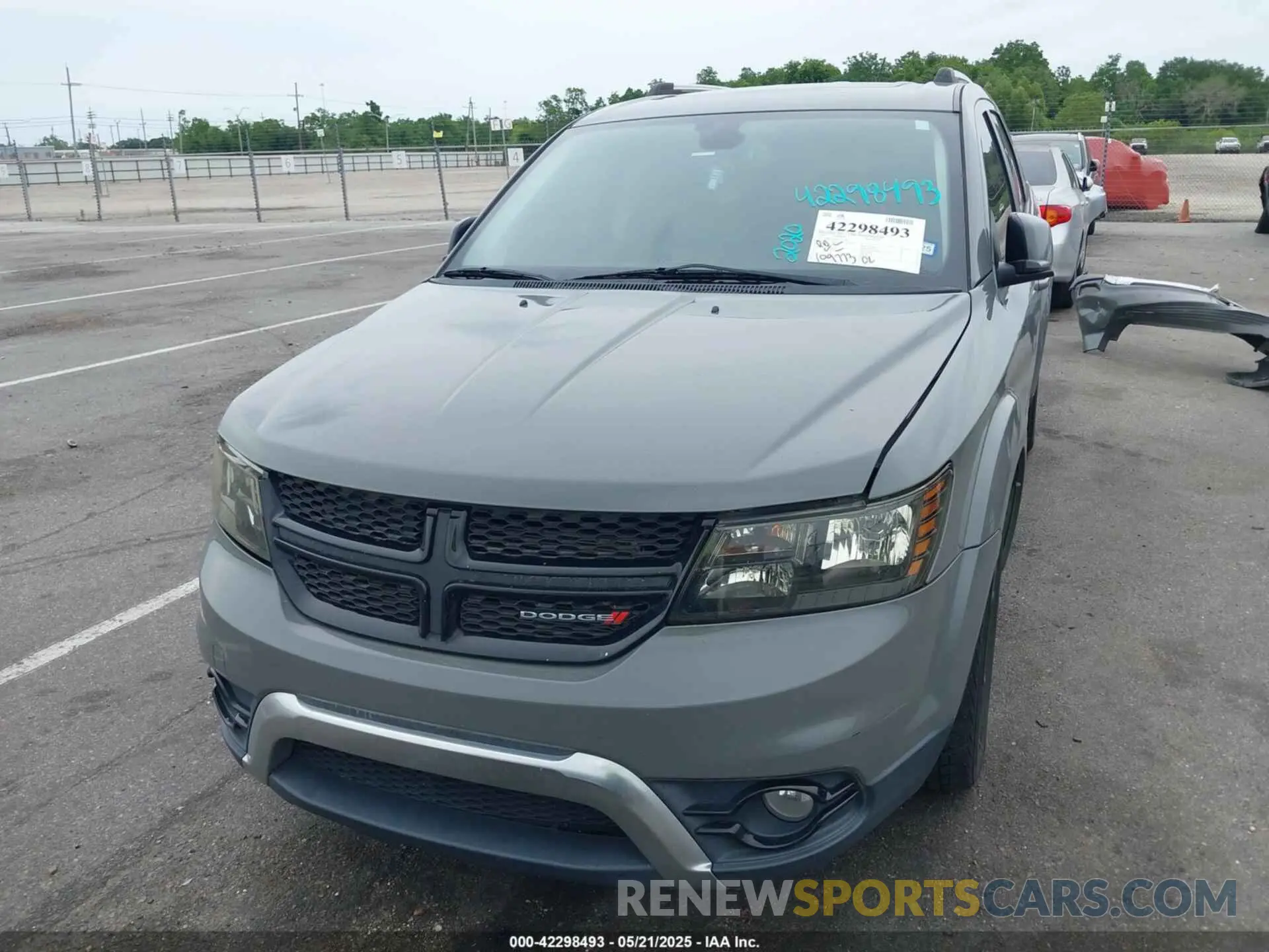 13 Photograph of a damaged car 3C4PDCGBOLT212660 DODGE JOURNEY 2020