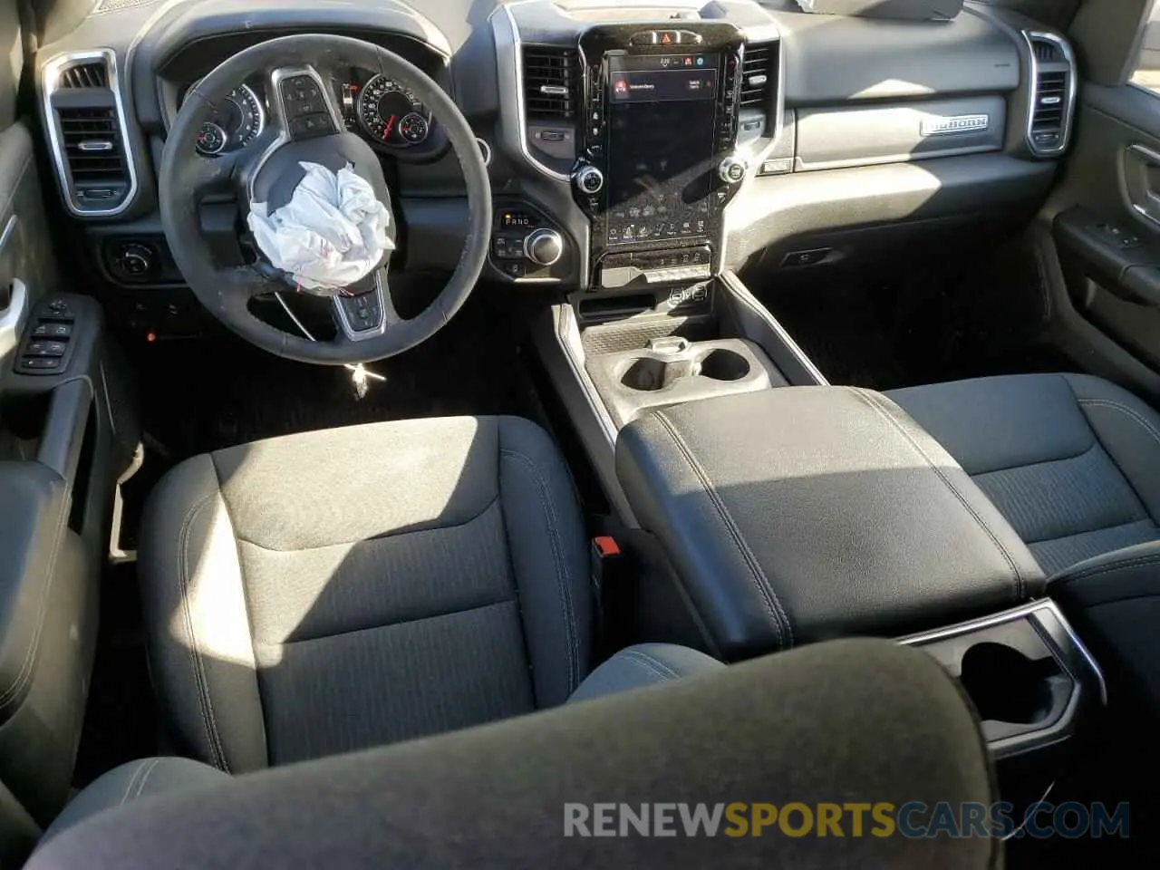 8 Фотография поврежденного автомобиля 1C6SRFFT2RN184402 DODGE RAM 1500 2024