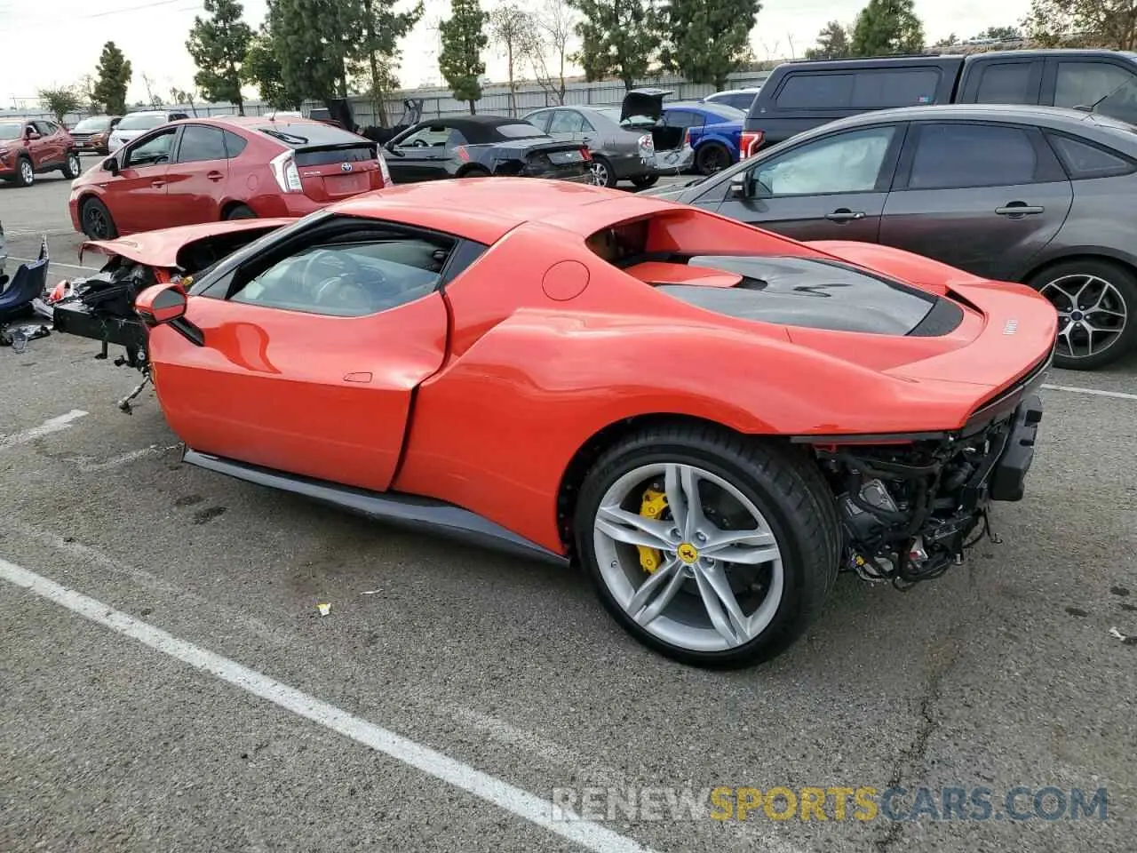 2 Фотография поврежденного автомобиля ZFF99SLA9R0310238 FERRARI 296GTB 2024