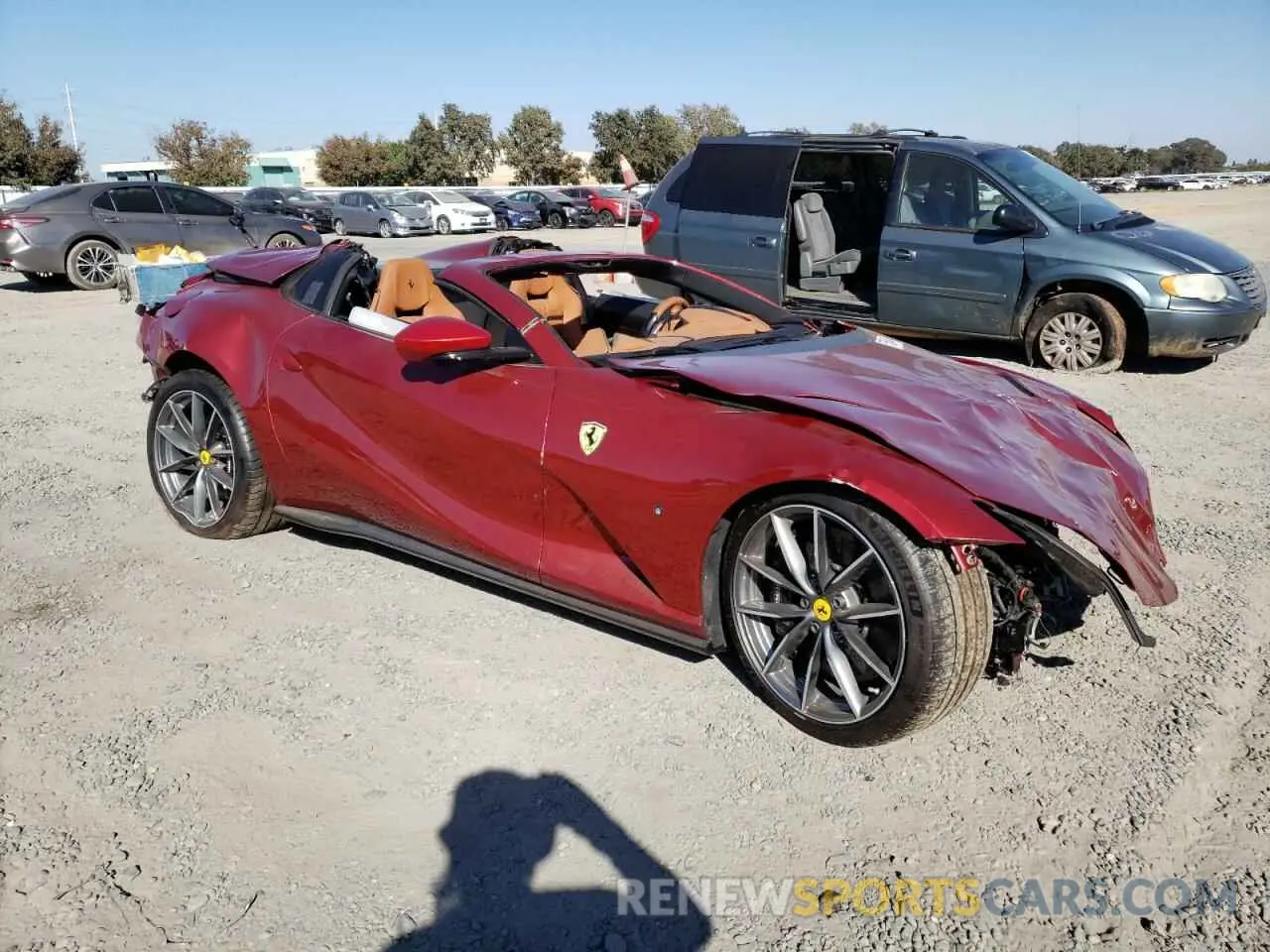 4 Photograph of a damaged car ZFF97CMA0M0258453 FERRARI 812 2021