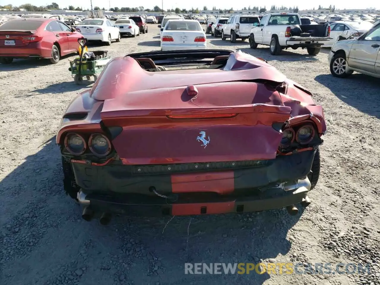 6 Photograph of a damaged car ZFF97CMA0M0258453 FERRARI 812 2021