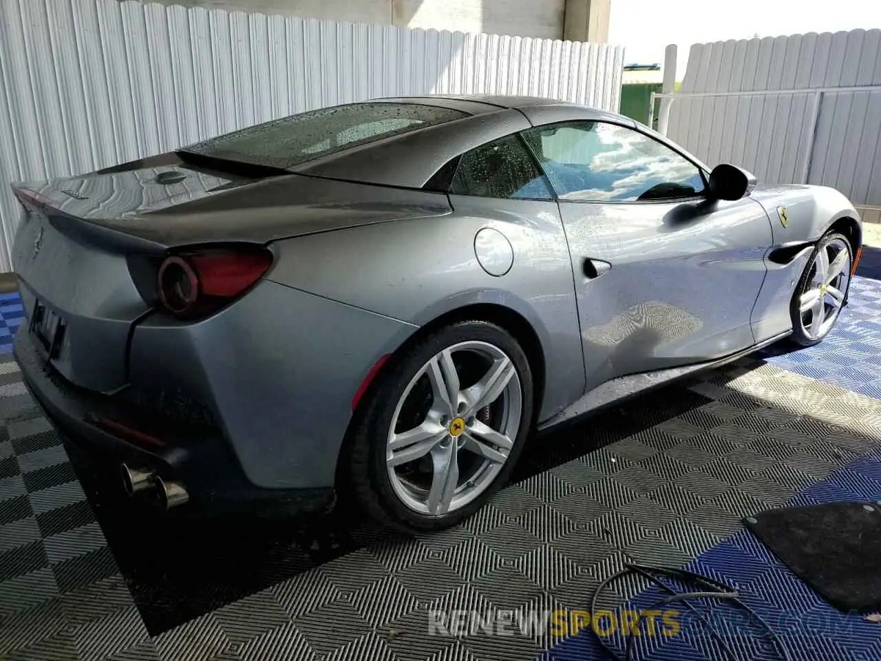 3 Photograph of a damaged car ZFF89FPA0M0259248 FERRARI ALL MODELS 2021