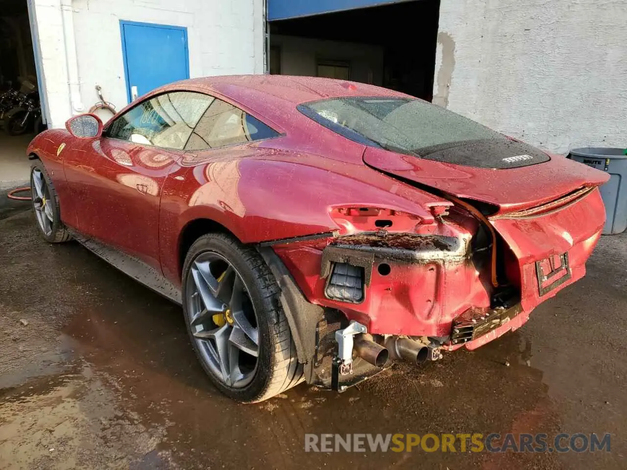 3 Photograph of a damaged car ZFF98RNA1N0274466 FERRARI ALL MODELS 2022