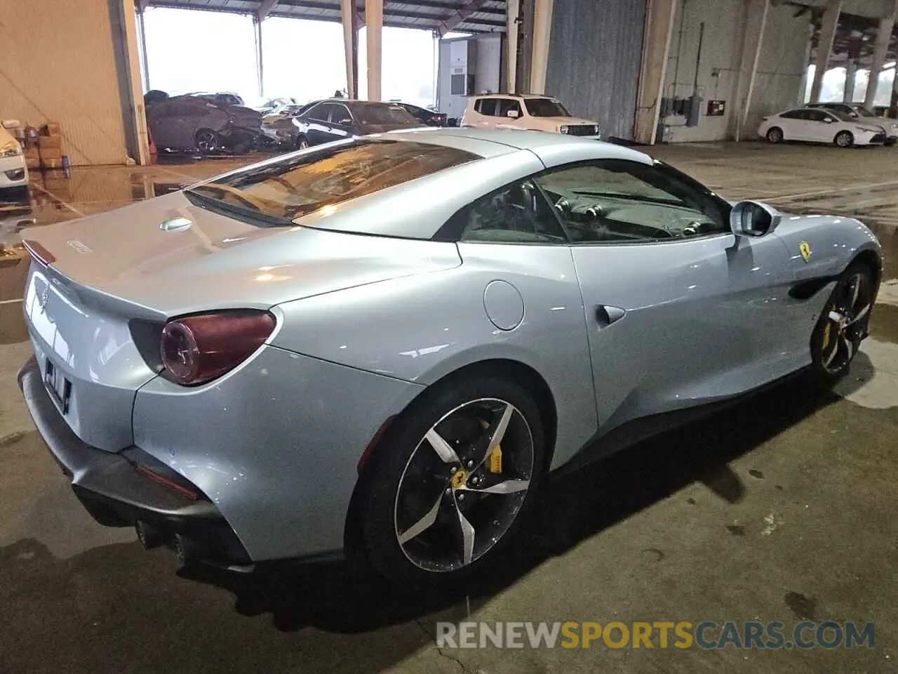 3 Photograph of a damaged car ZFF02RPA8P0289833 FERRARI ALL MODELS 2023