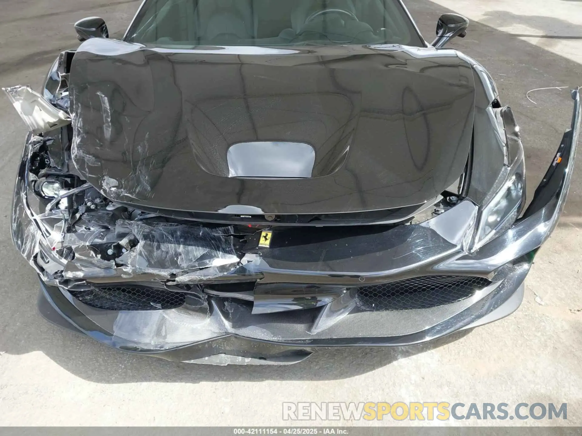 6 Photograph of a damaged car ZFF93LMA4N0277116 FERRARI F8 SPIDER 2022