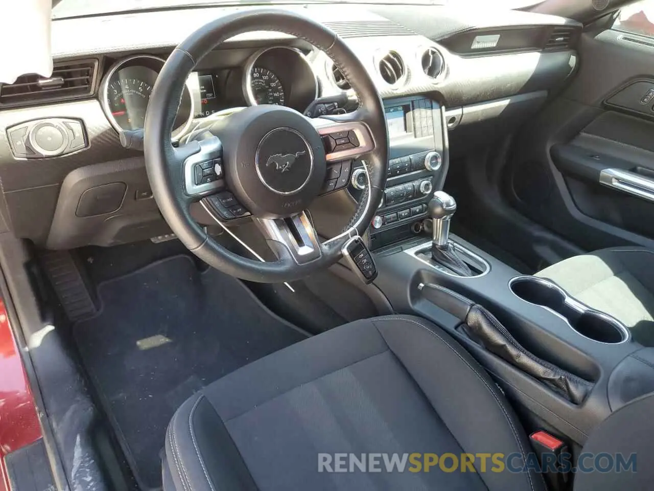 8 Фотография поврежденного автомобиля 1FA6P8TH1K5106054 FORD ALL Models 2019