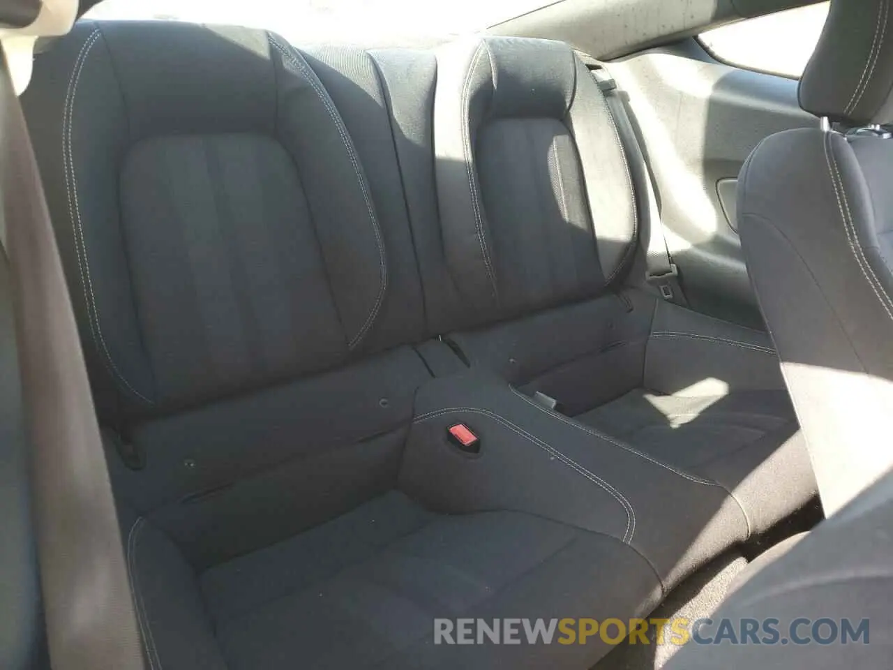 10 Photograph of a damaged car 1FA6P8TH1K5180803 FORD ALL Models 2019