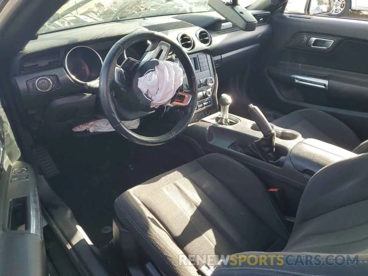 8 Photograph of a damaged car 1FA6P8TH1K5180803 FORD ALL Models 2019