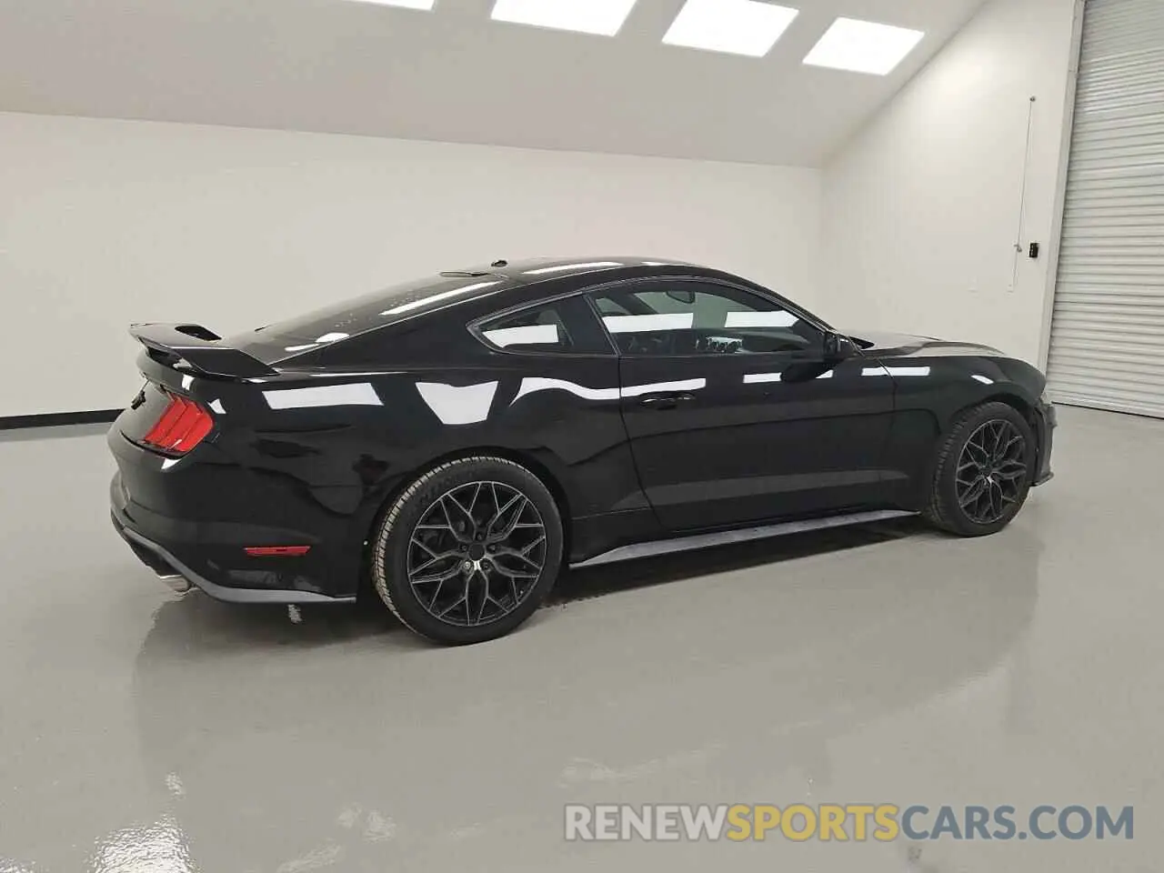 3 Фотография поврежденного автомобиля 1FA6P8TH4K5174896 FORD ALL Models 2019