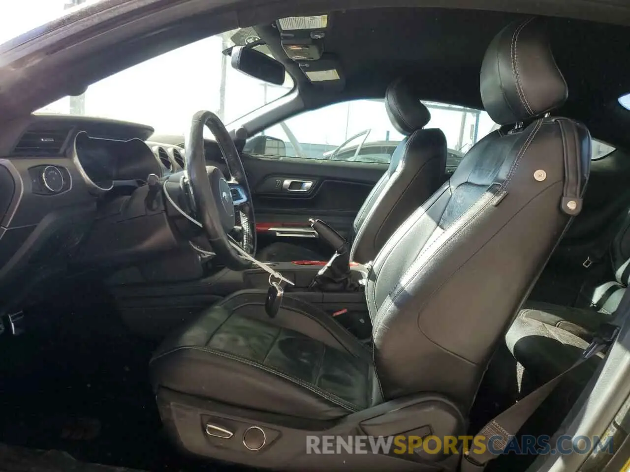 7 Фотография поврежденного автомобиля 1FA6P8TH8K5115091 FORD ALL Models 2019