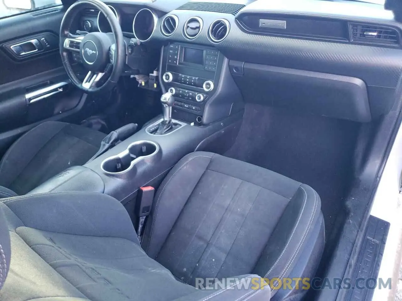 8 Photograph of a damaged car 1FA6P8TH8K5192205 FORD ALL Models 2019