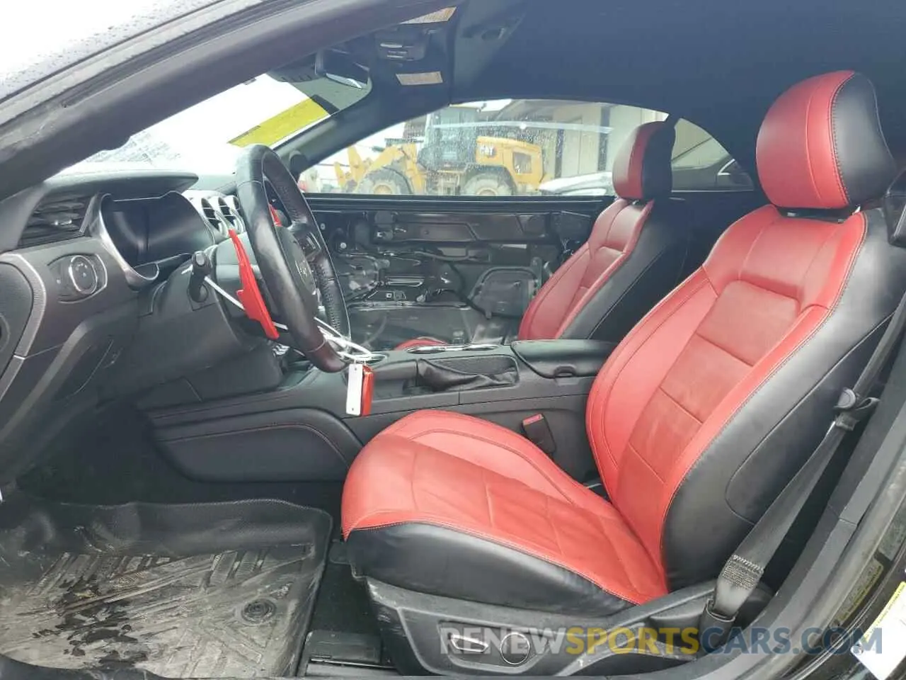 7 Фотография поврежденного автомобиля 1FATP8UH0K5150001 FORD ALL Models 2019