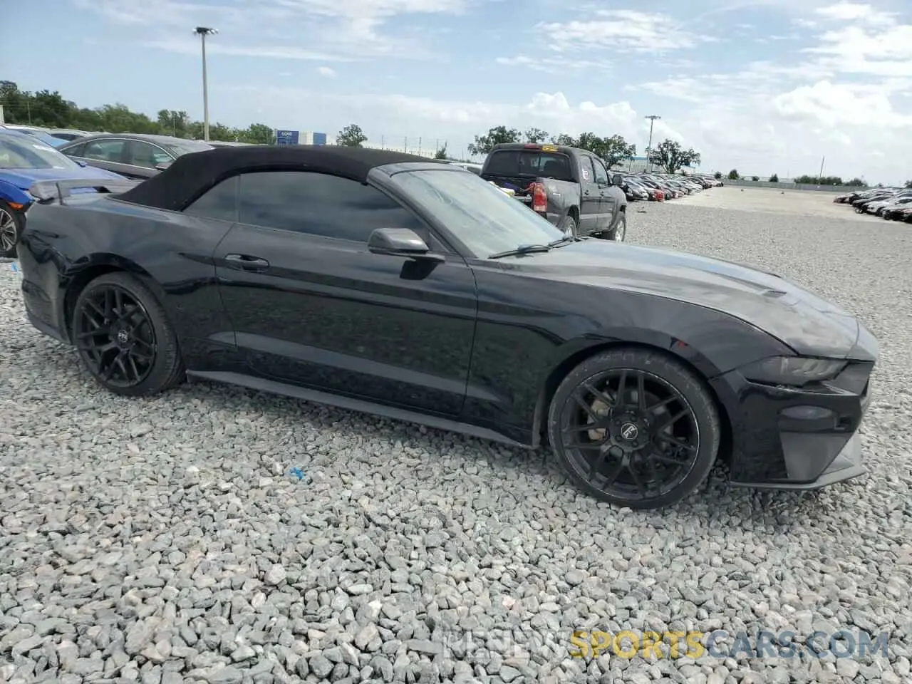 4 Фотография поврежденного автомобиля 1FATP8UH1K5162139 FORD ALL Models 2019