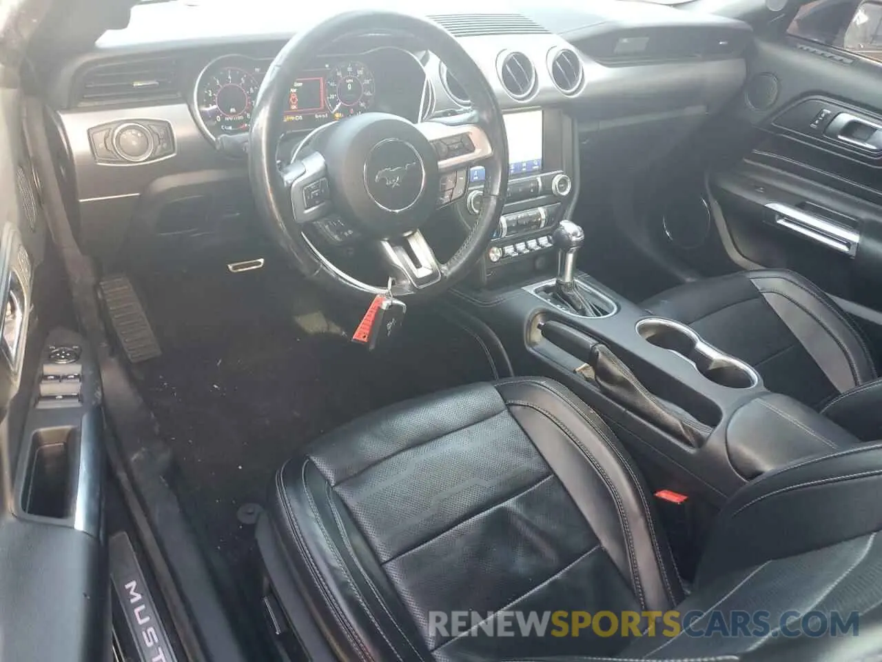8 Фотография поврежденного автомобиля 1FATP8UH1K5162139 FORD ALL Models 2019