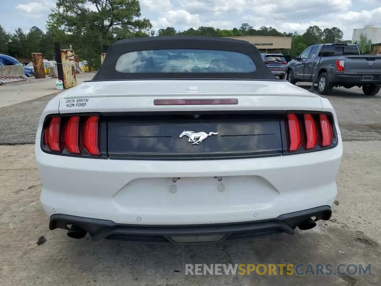 6 Photograph of a damaged car 1FATP8UH8K5158573 FORD ALL Models 2019